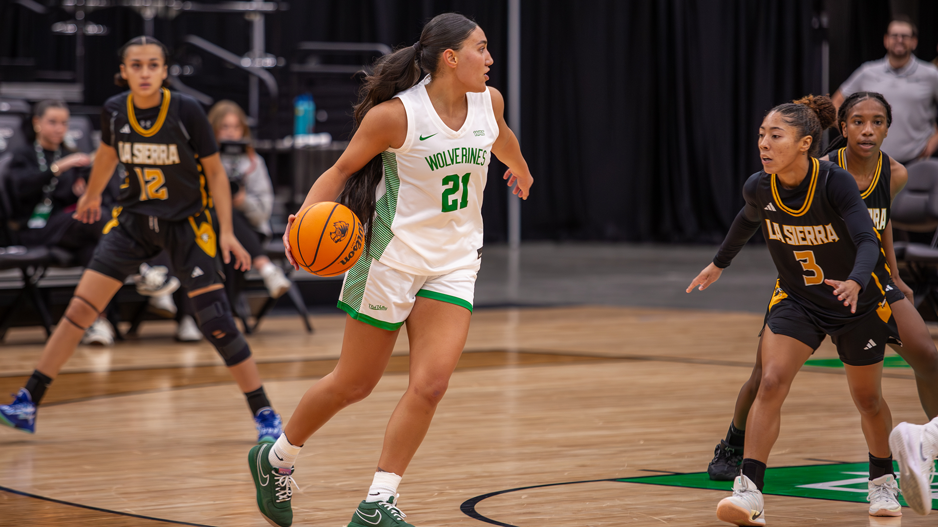 Naia Tanuvasa dribbles against La Sierra