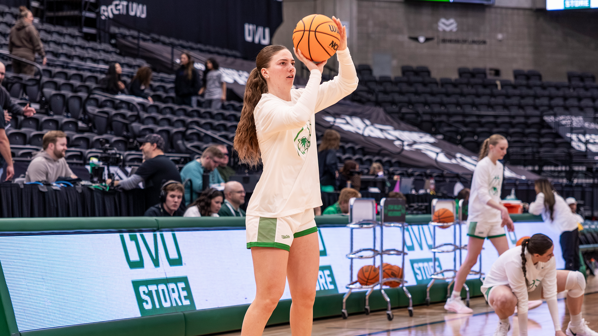 Kylee Mabry warms up against ACU