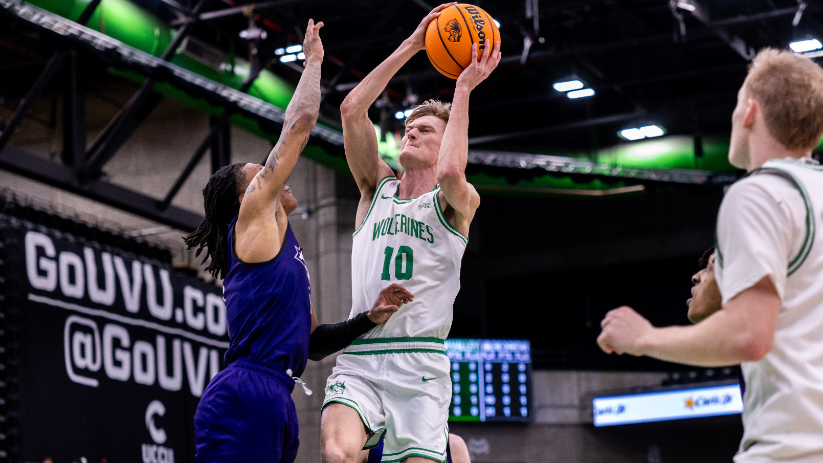 Trevan Leonhardt ACU