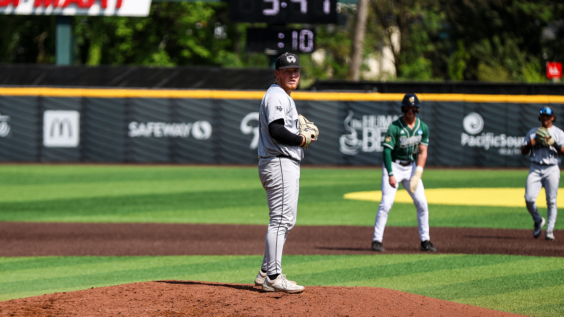 Jacob Heppner against Cal Poly