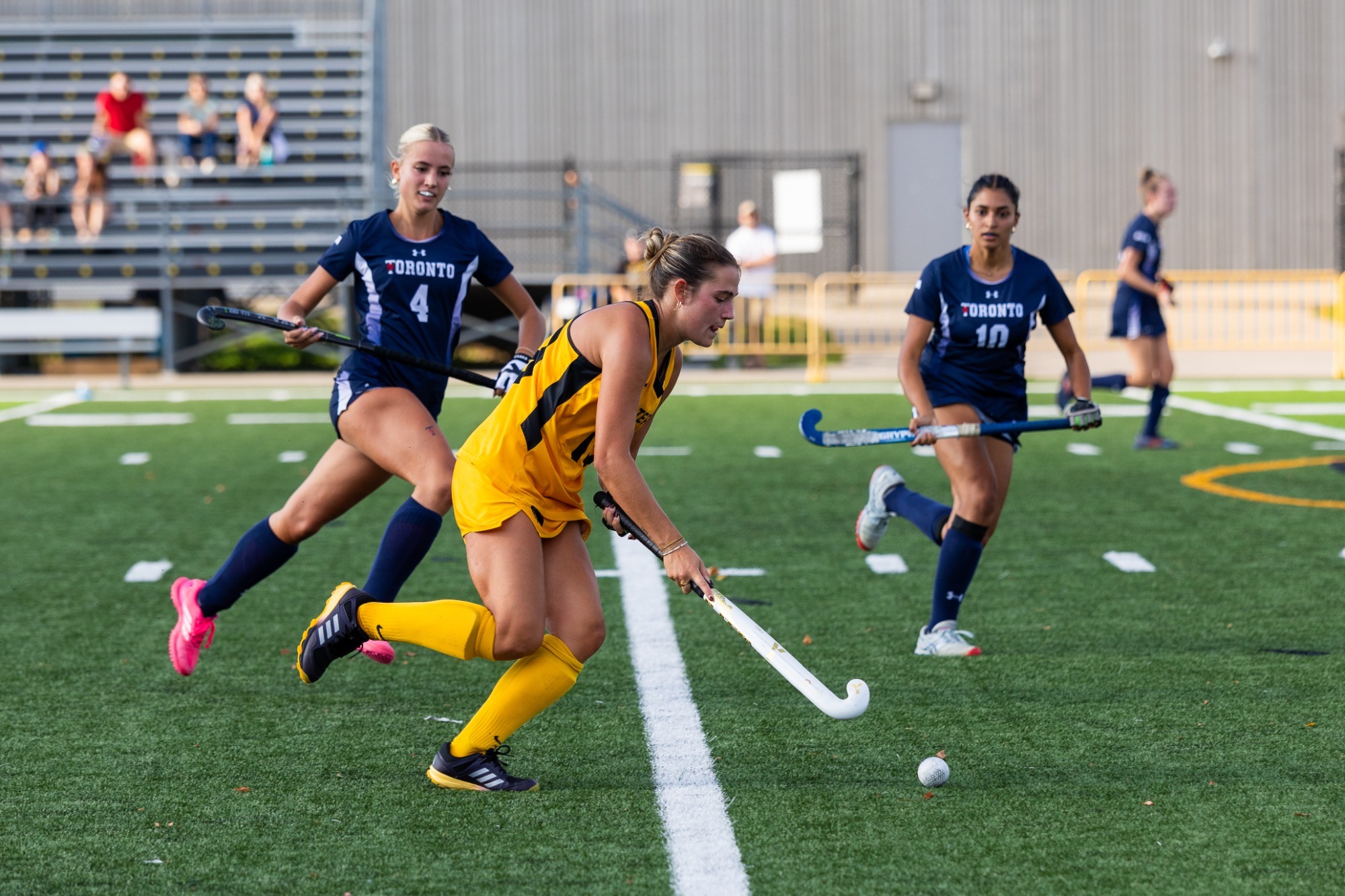 Field Hockey vs Toronto