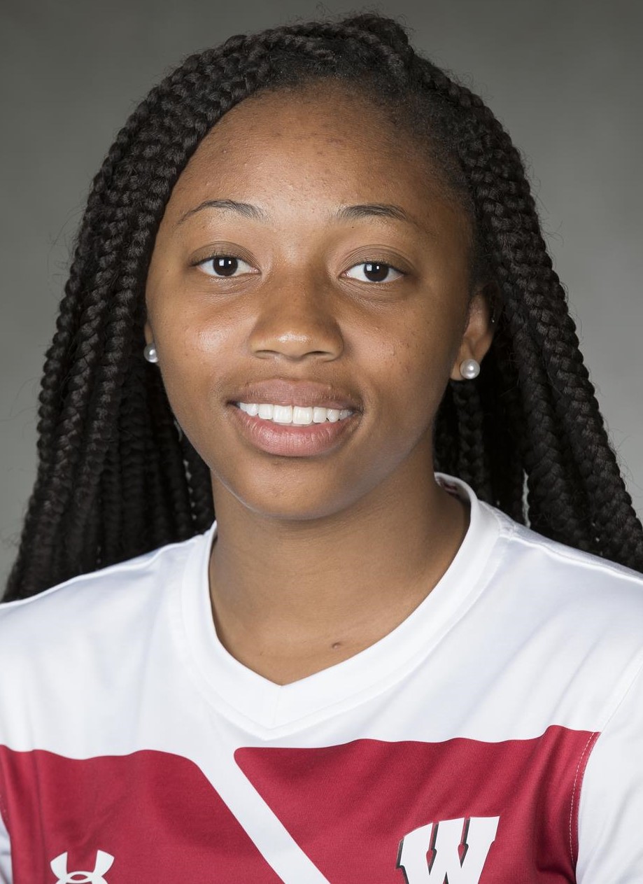 Carmyn Hayes Headshot