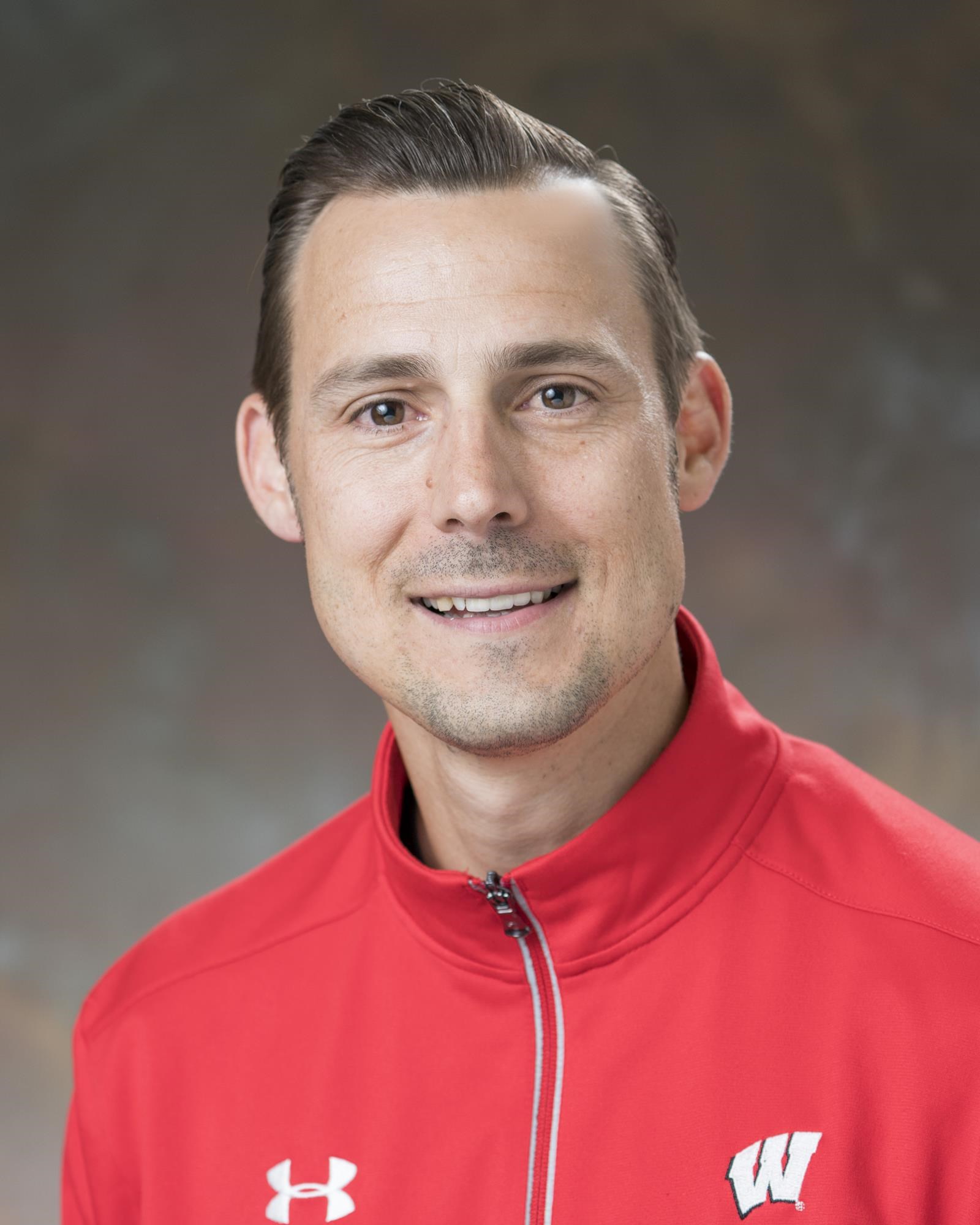 Aaron Hohlbein headshot