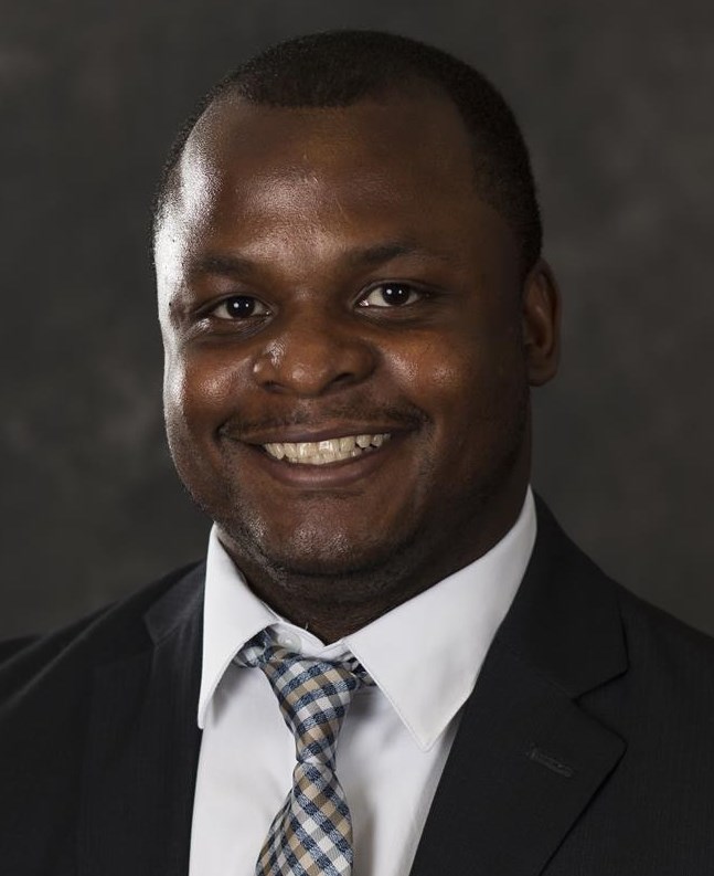 Dervon Francis head shot