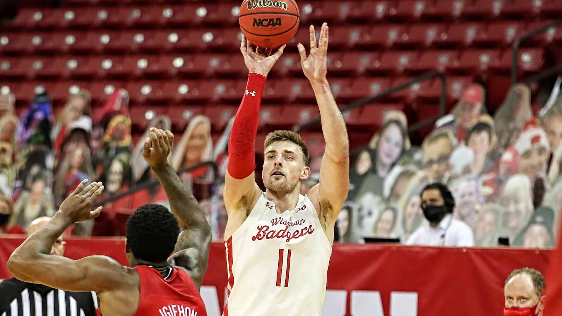 Micah Potter Men's Basketball Wisconsin Badgers