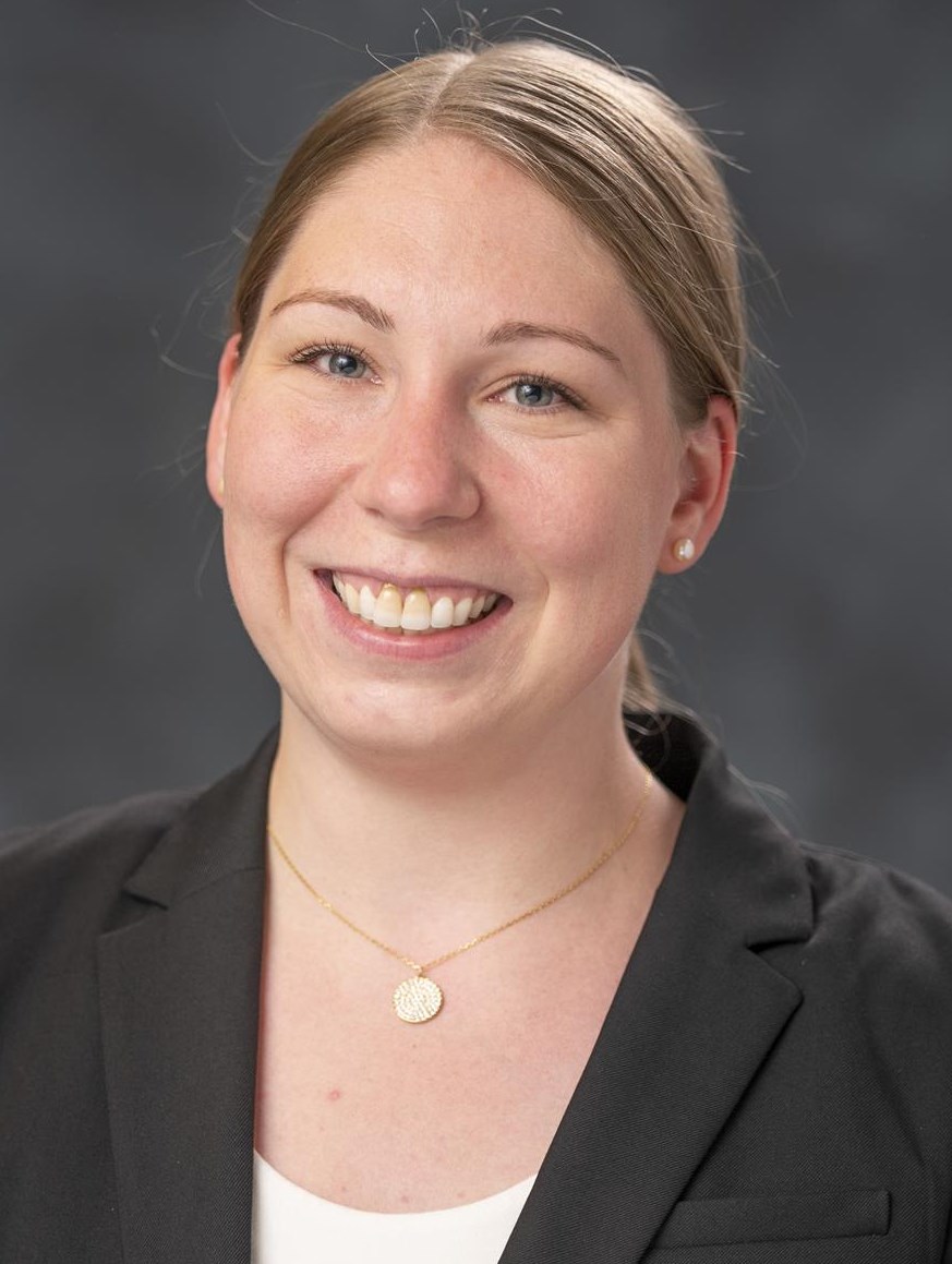 Kate Barnosky head shot 2021