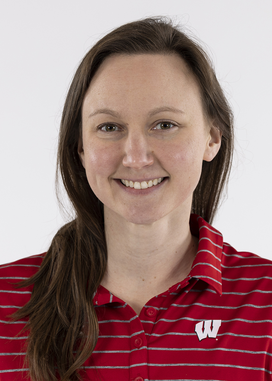 Meridith Kisting of the Wisconsin rowing team during team portrait day Friday October 28, 2022 in Madison, Wisconsin.Photo by Tom Lynn/Wisconsin Athletic Communications