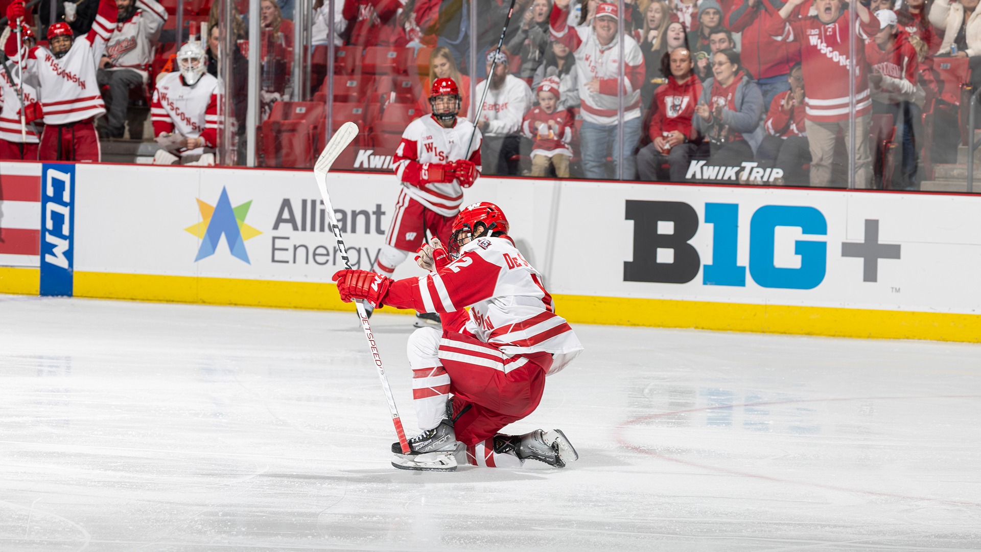 Mathieu De St. Phalle Men's Hockey Wisconsin Badgers