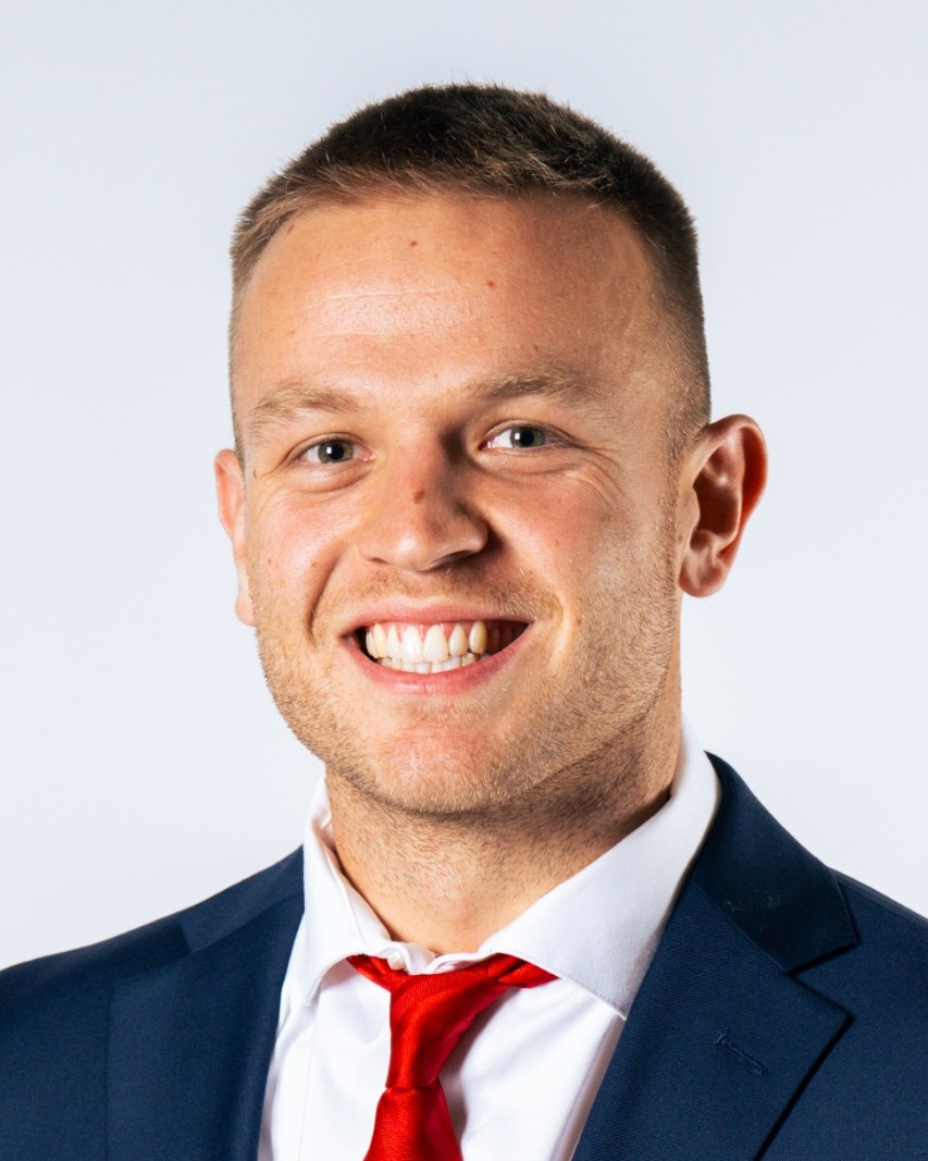 Brad Davison Headshot