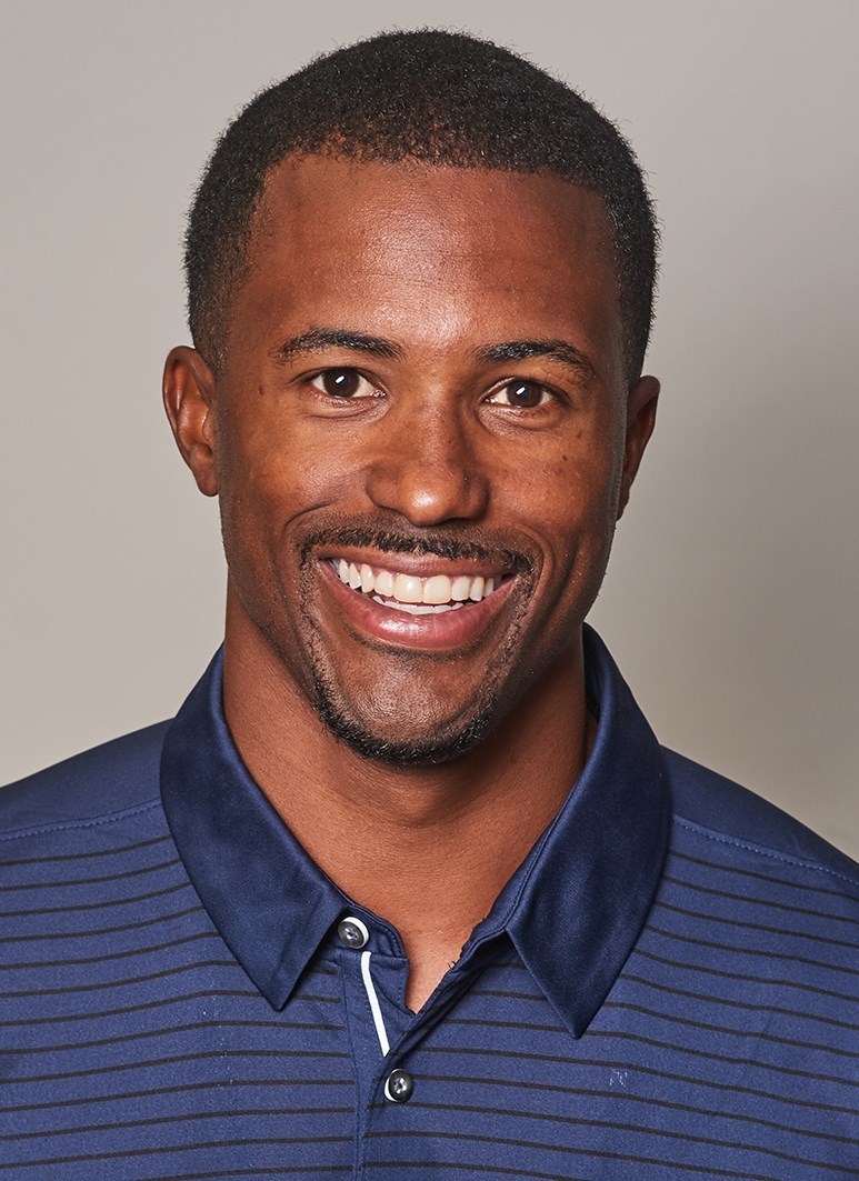 Riley Swanson head shot