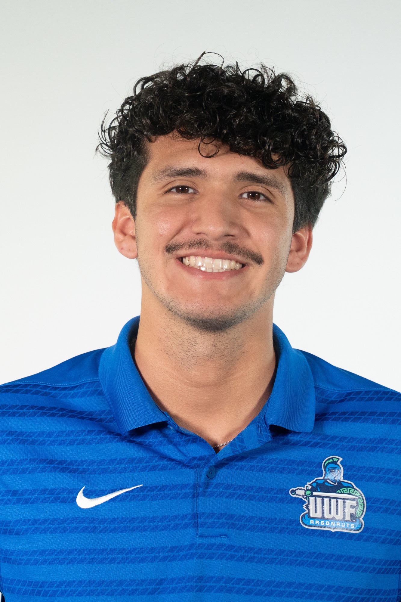 Ivan De la Cruz Headshot