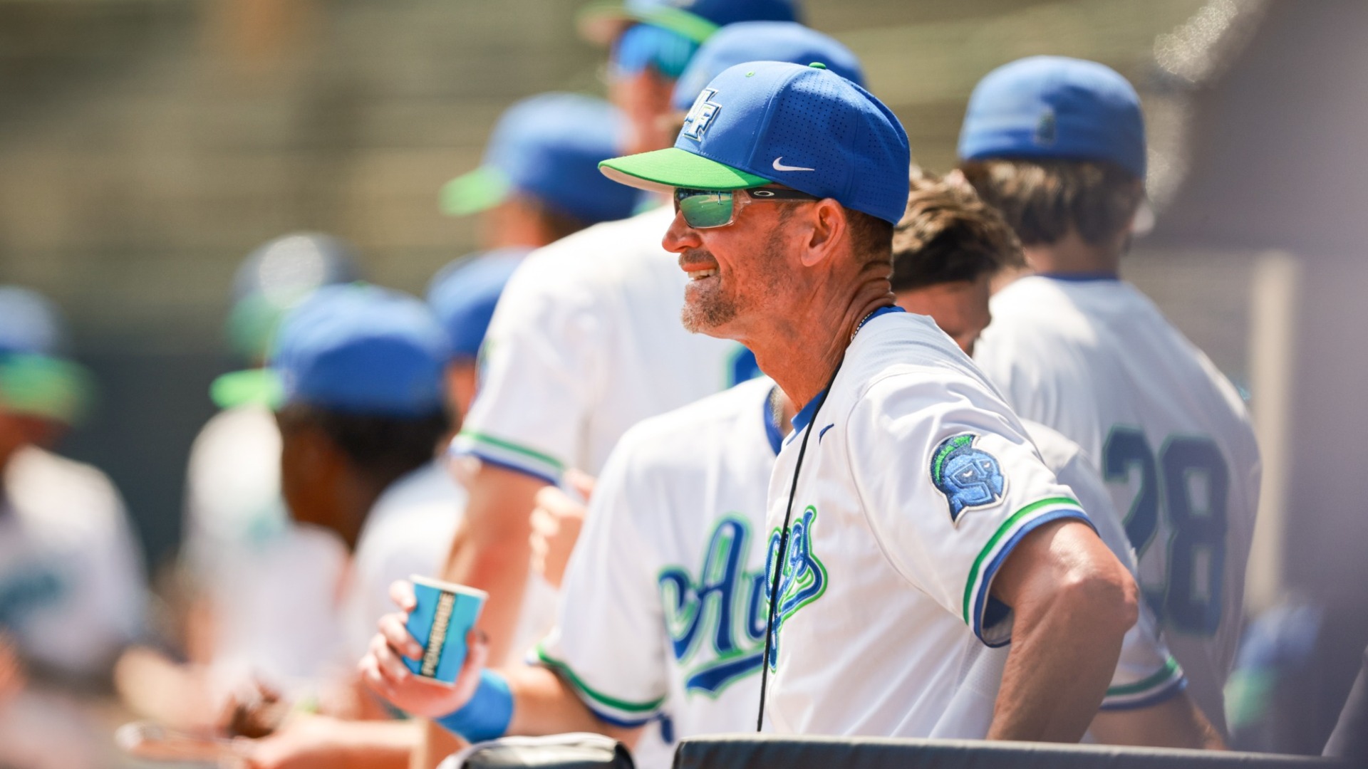 Mike Jeffcoat in dugout