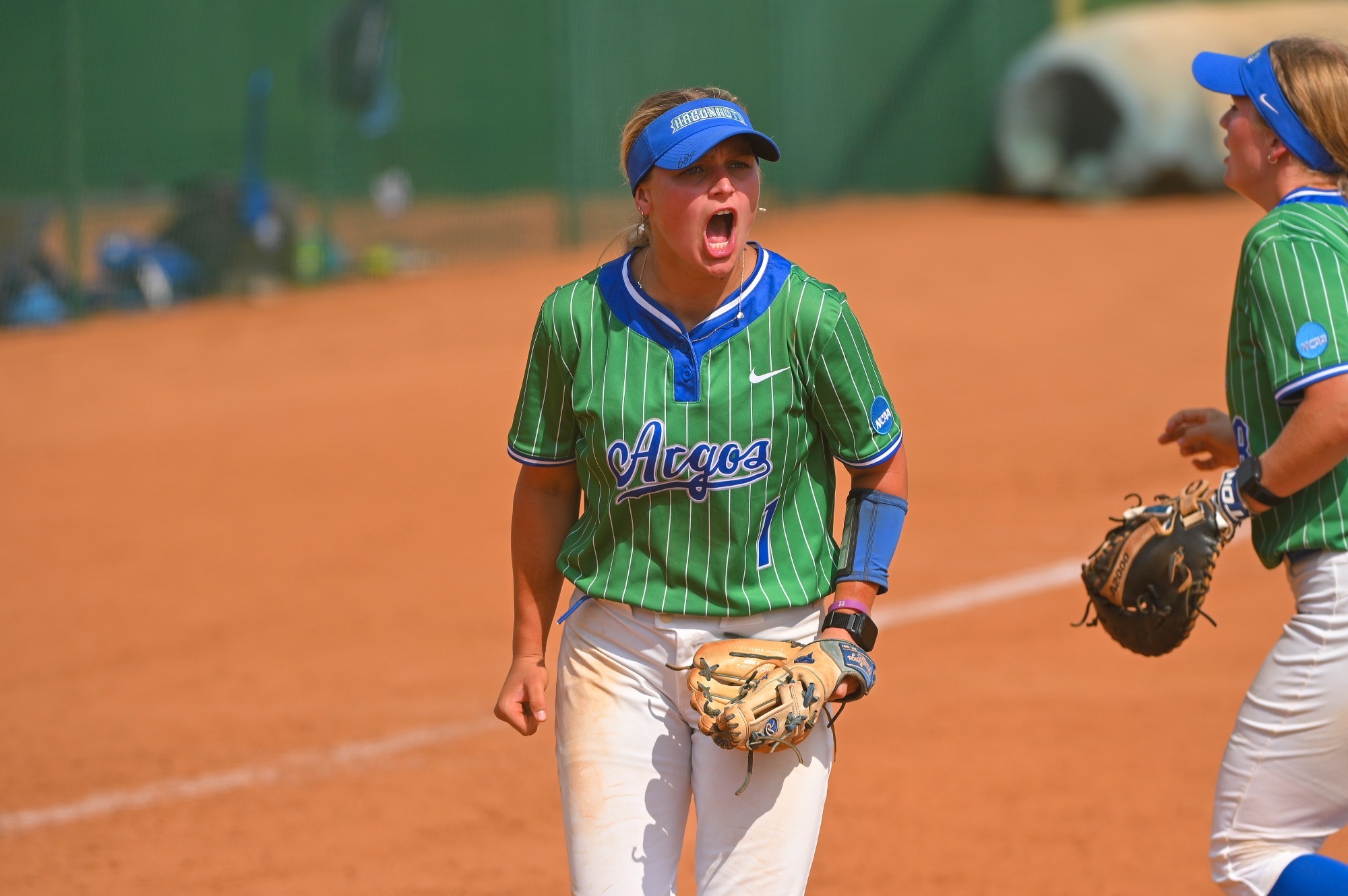 Emma BRice hype vs MC