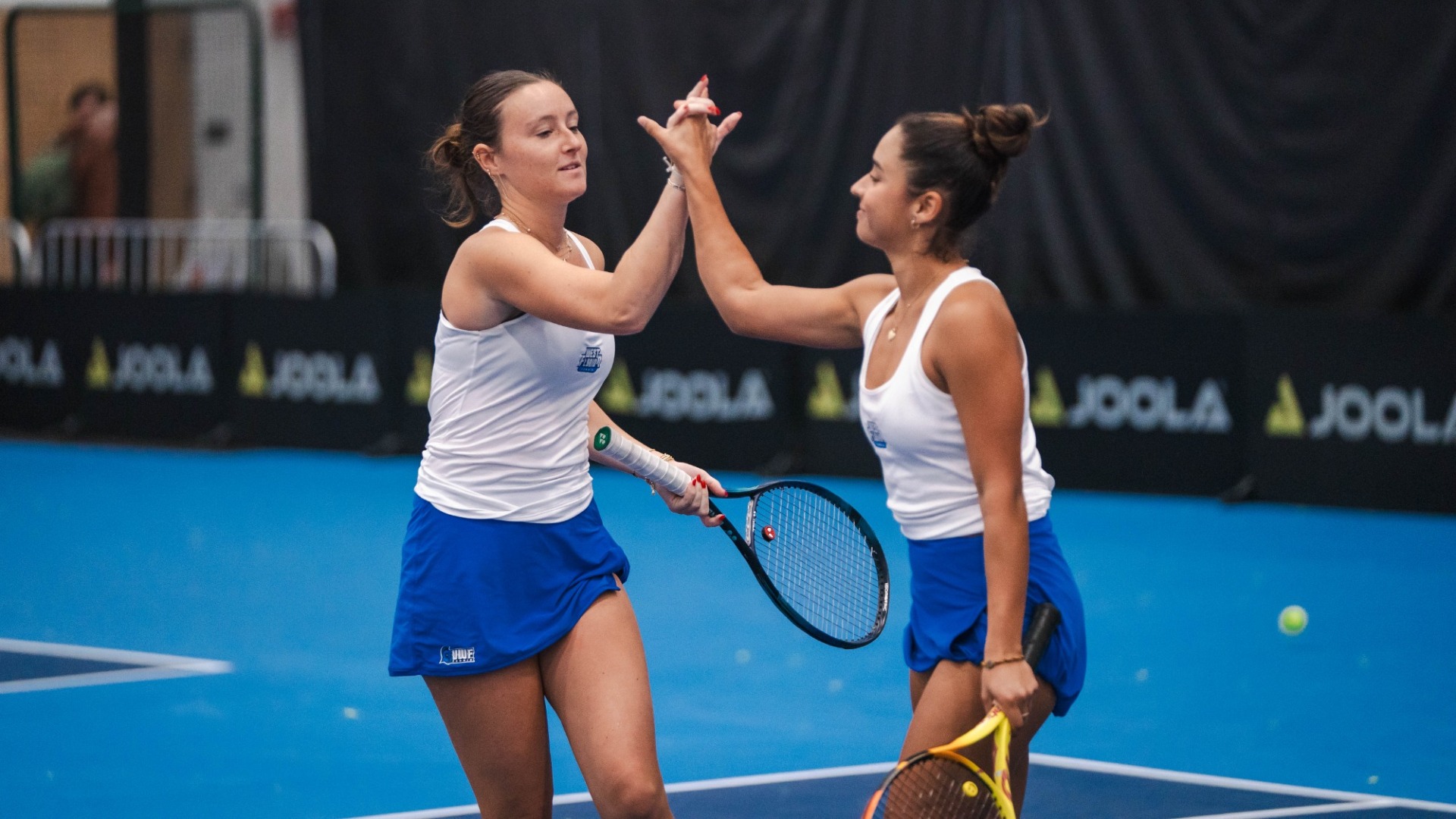 Kylie Kochis and Valerie Gomez