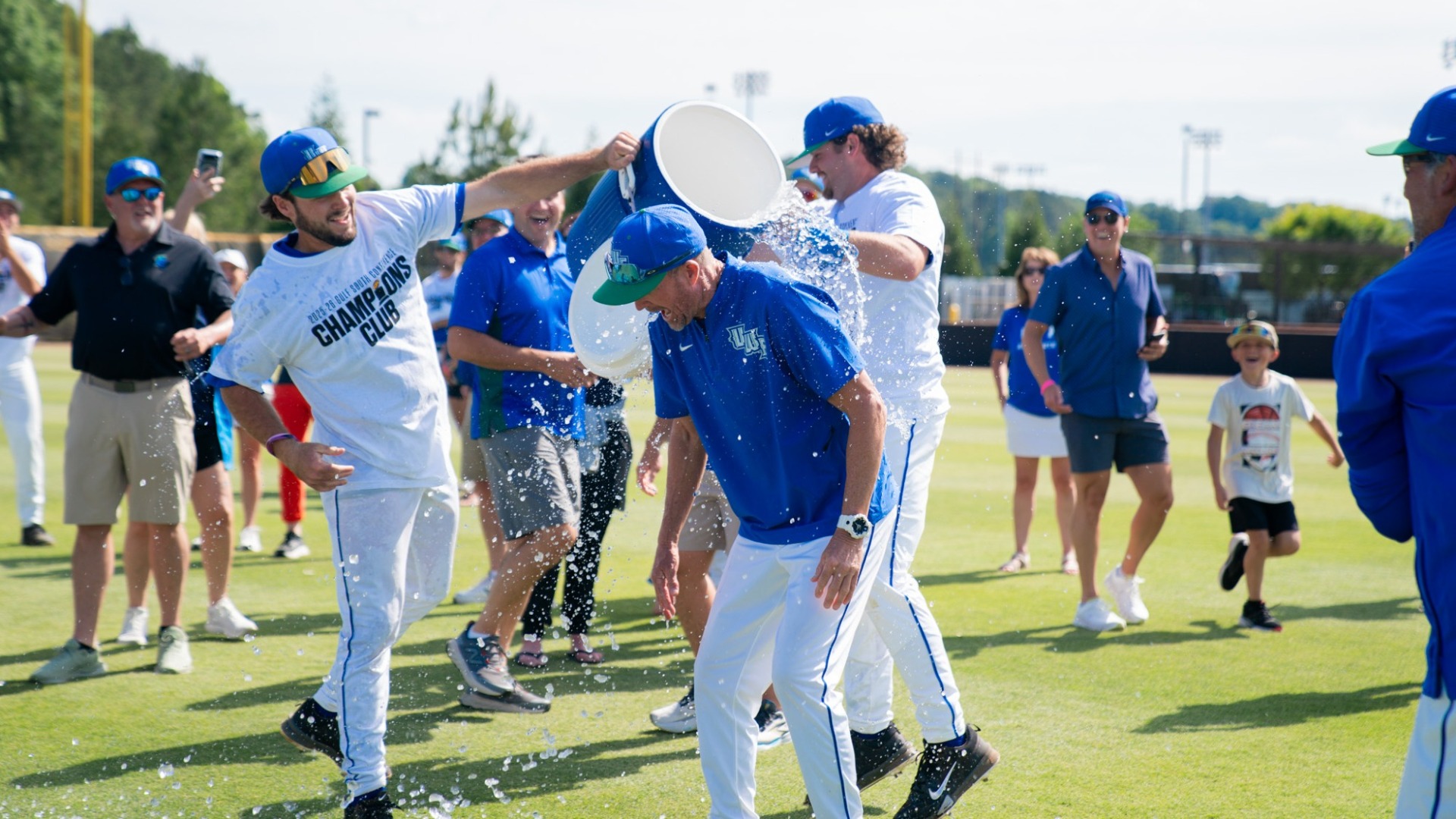 Jeffcoat getting water dumped on him