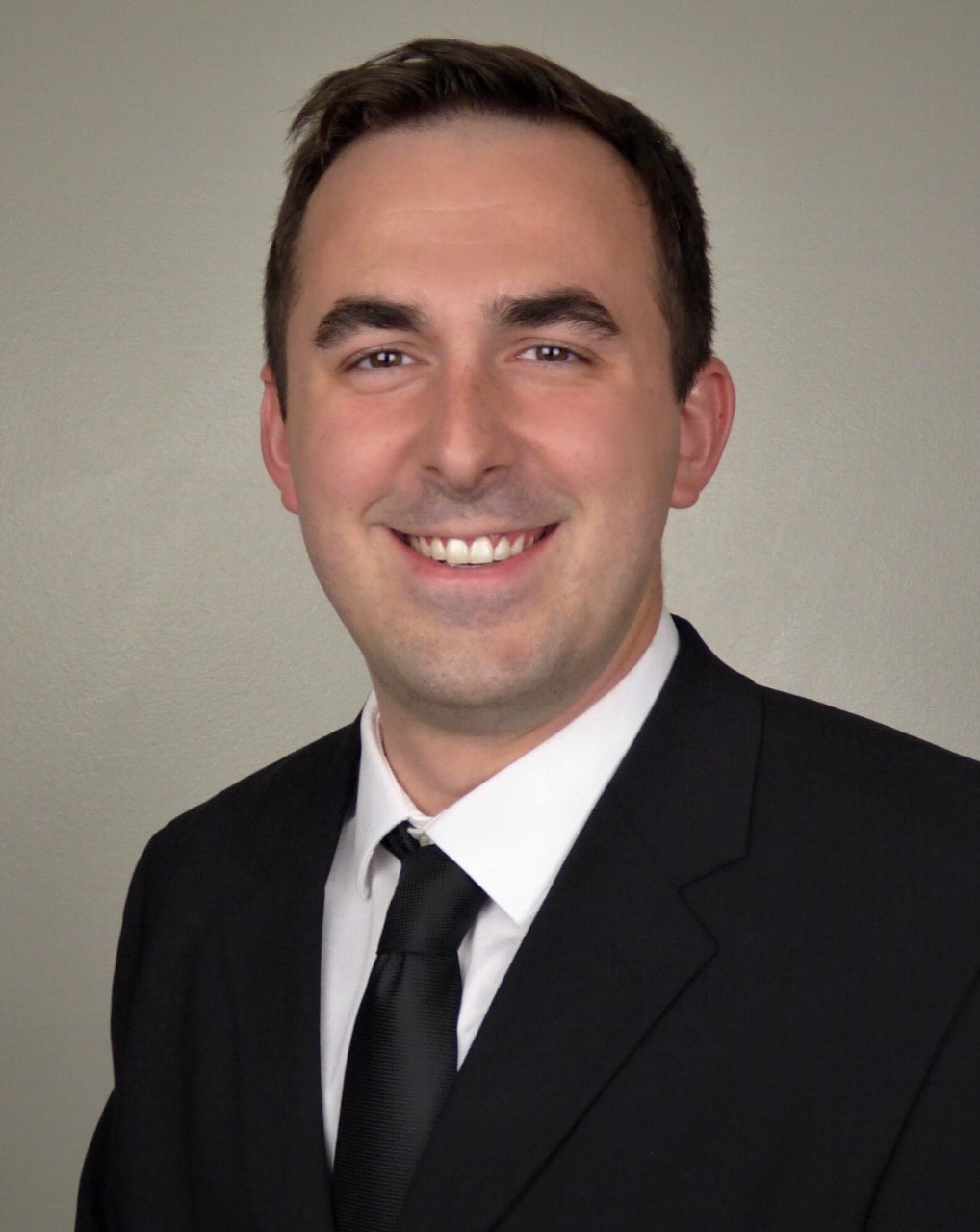 Alex Lewis Headshot