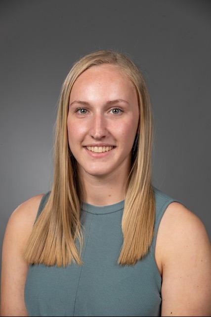 Danielle Tebbe Headshot