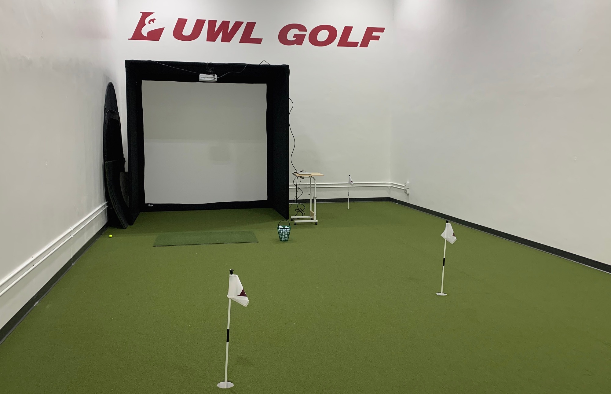 New Golf Practice Facility Provides Indoor Space University of
