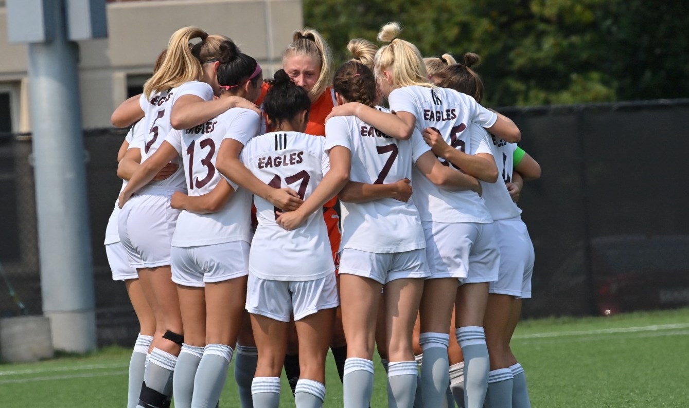 Soccer Team Predicted to Win WIAC Title University of Wisconsin La