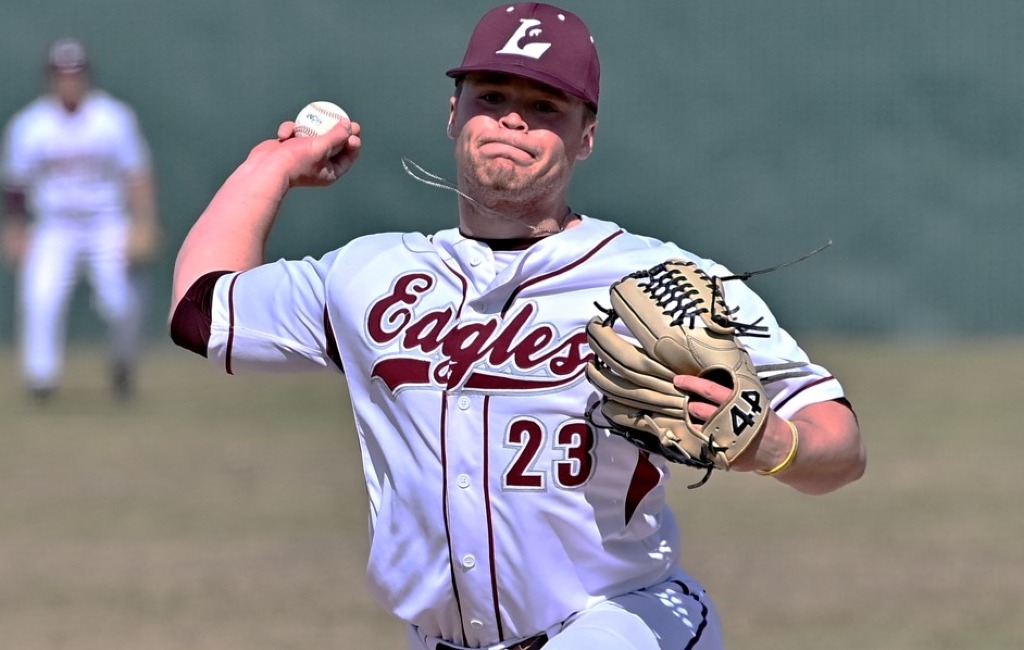 UWL Earns Split with UWStevens Point; Finish with Fourteen Hits in Nightcap University of