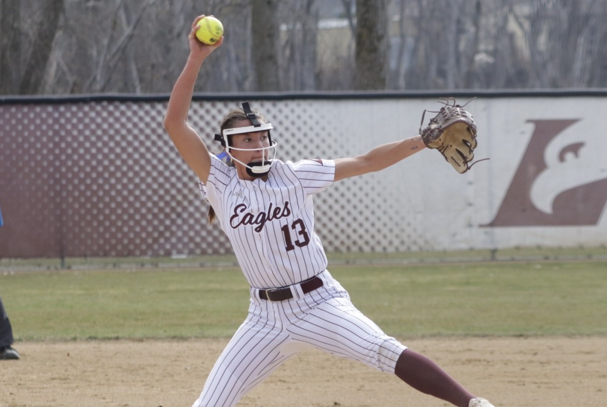 Follette Throwing Pitch
