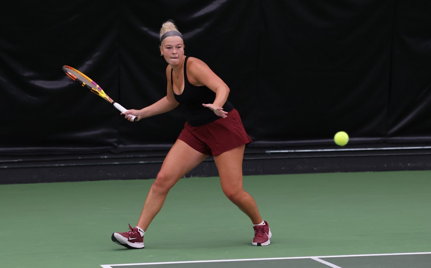Shelby Roth Forehand Photo