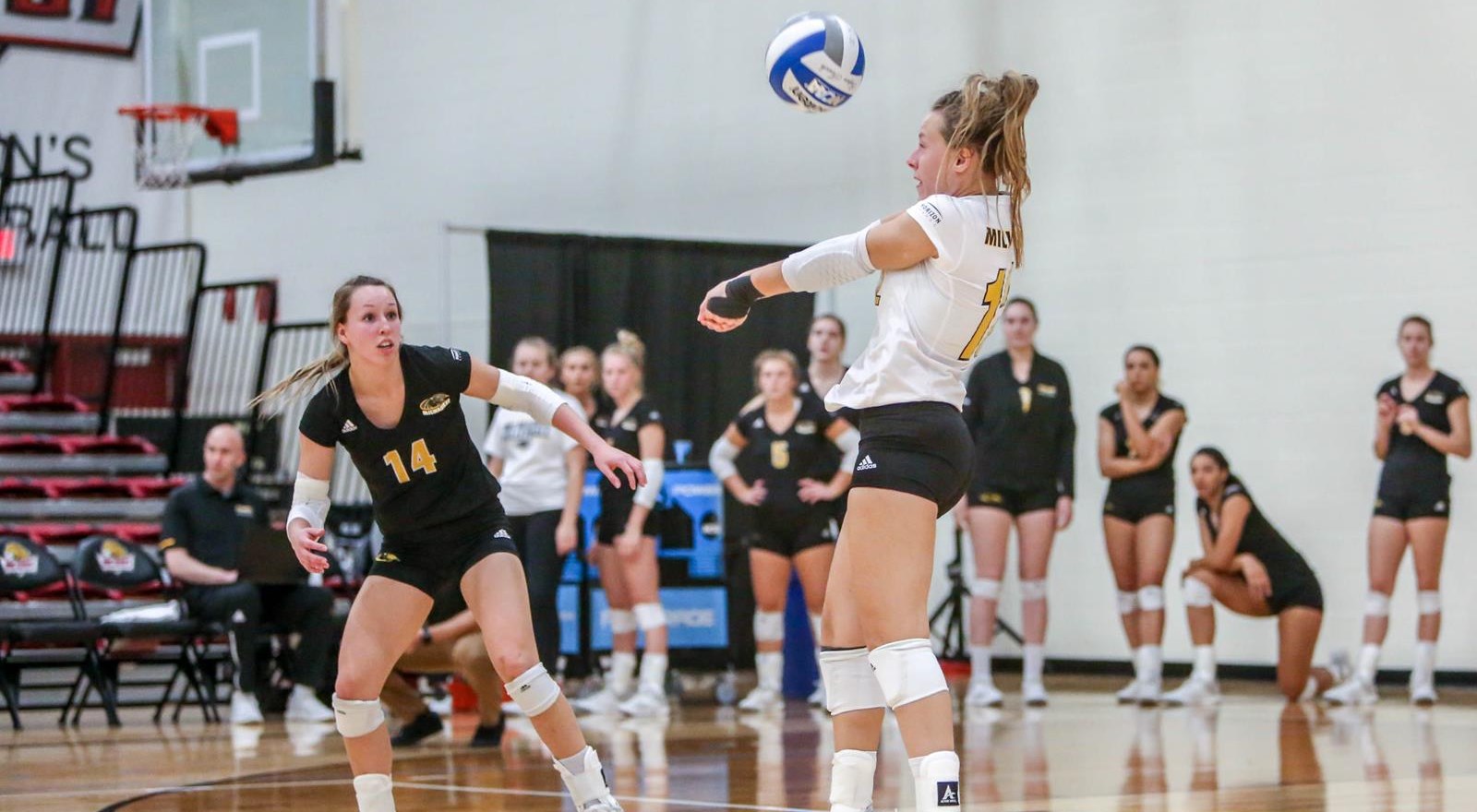 Jess Grabowski 2021 Women's Volleyball Milwaukee Athletics