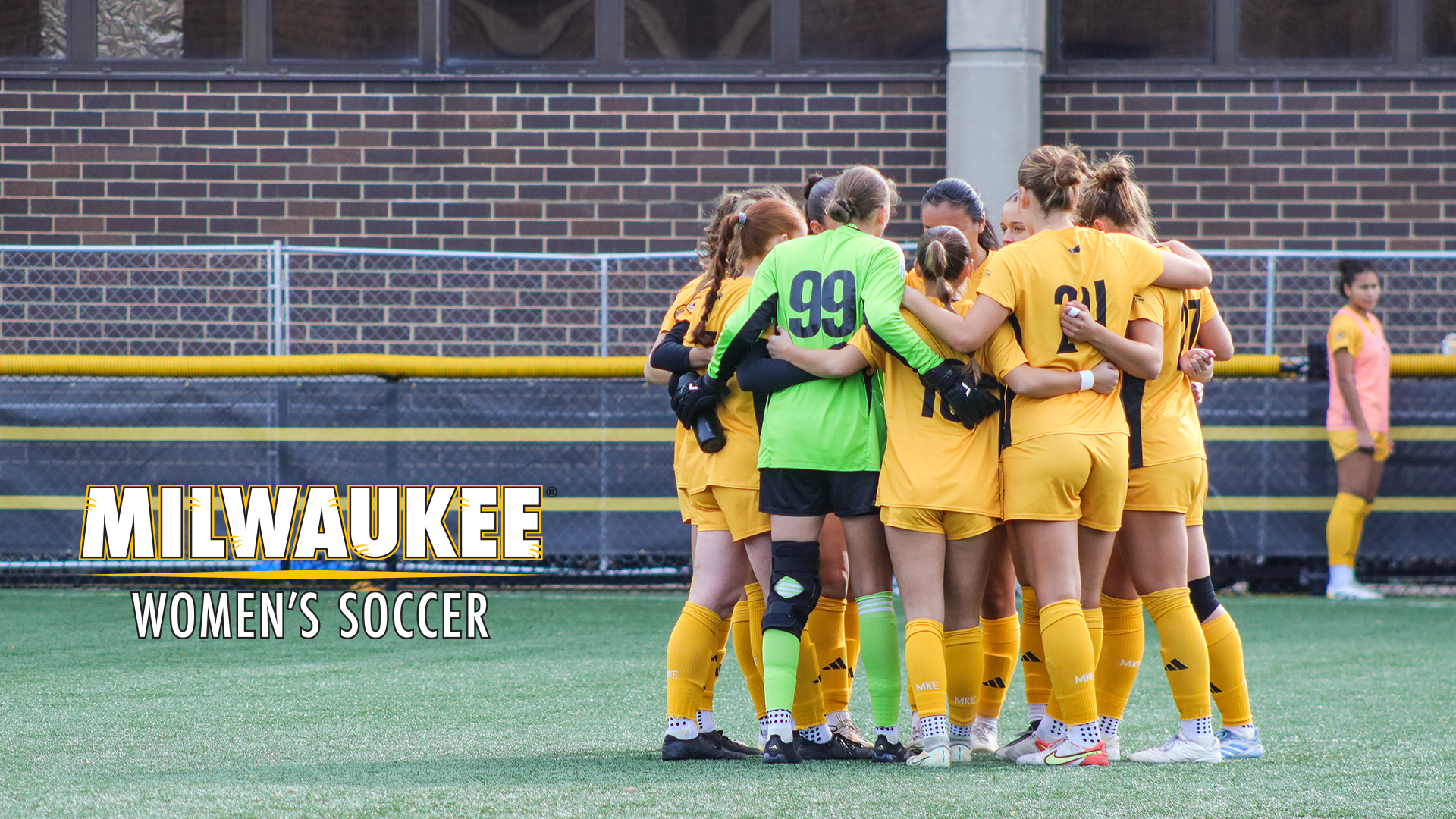 WSOC team huddle