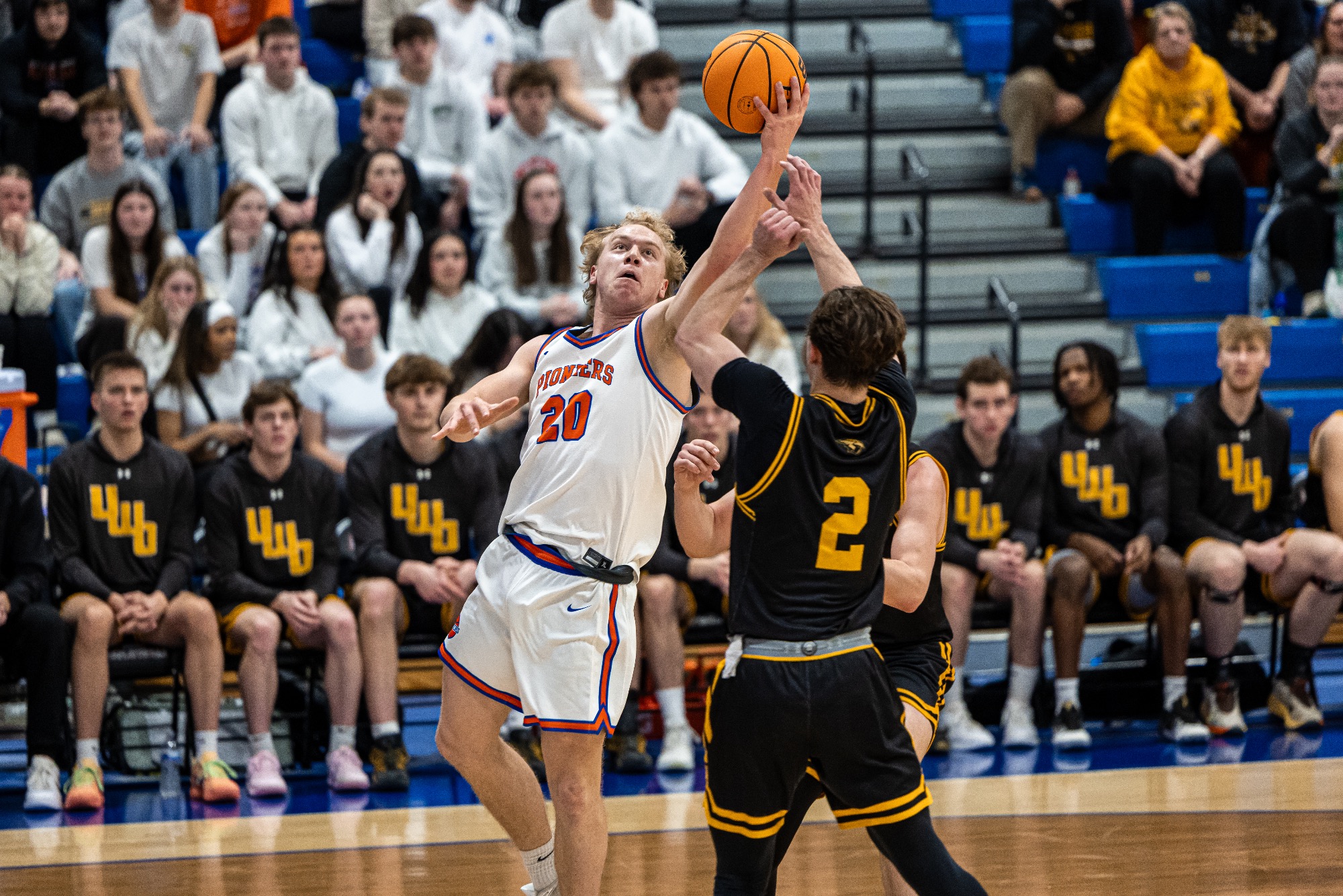 Men's Basketball vs Oshkosh