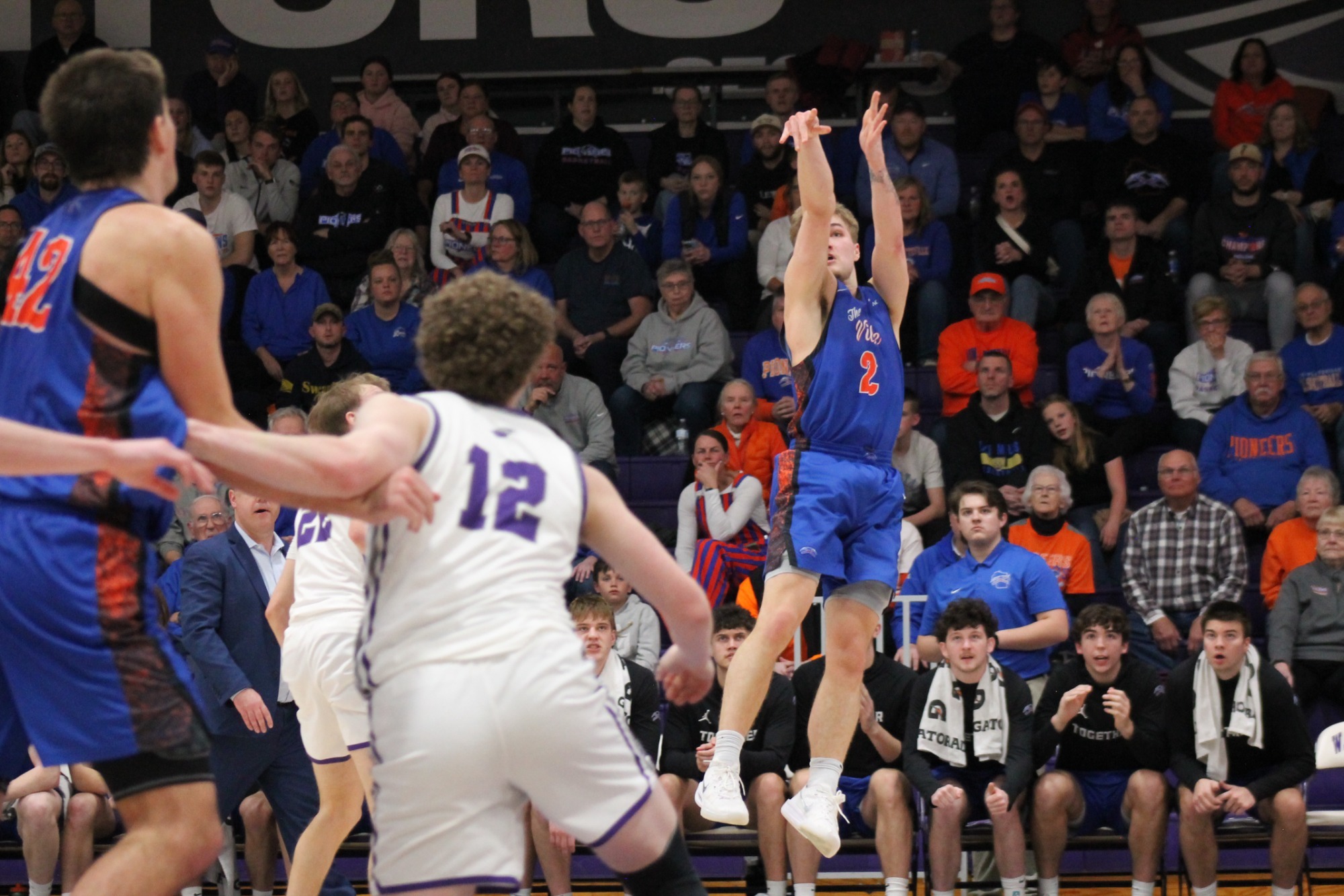 Aiden Wieczorek shoots against UW-Whitewater