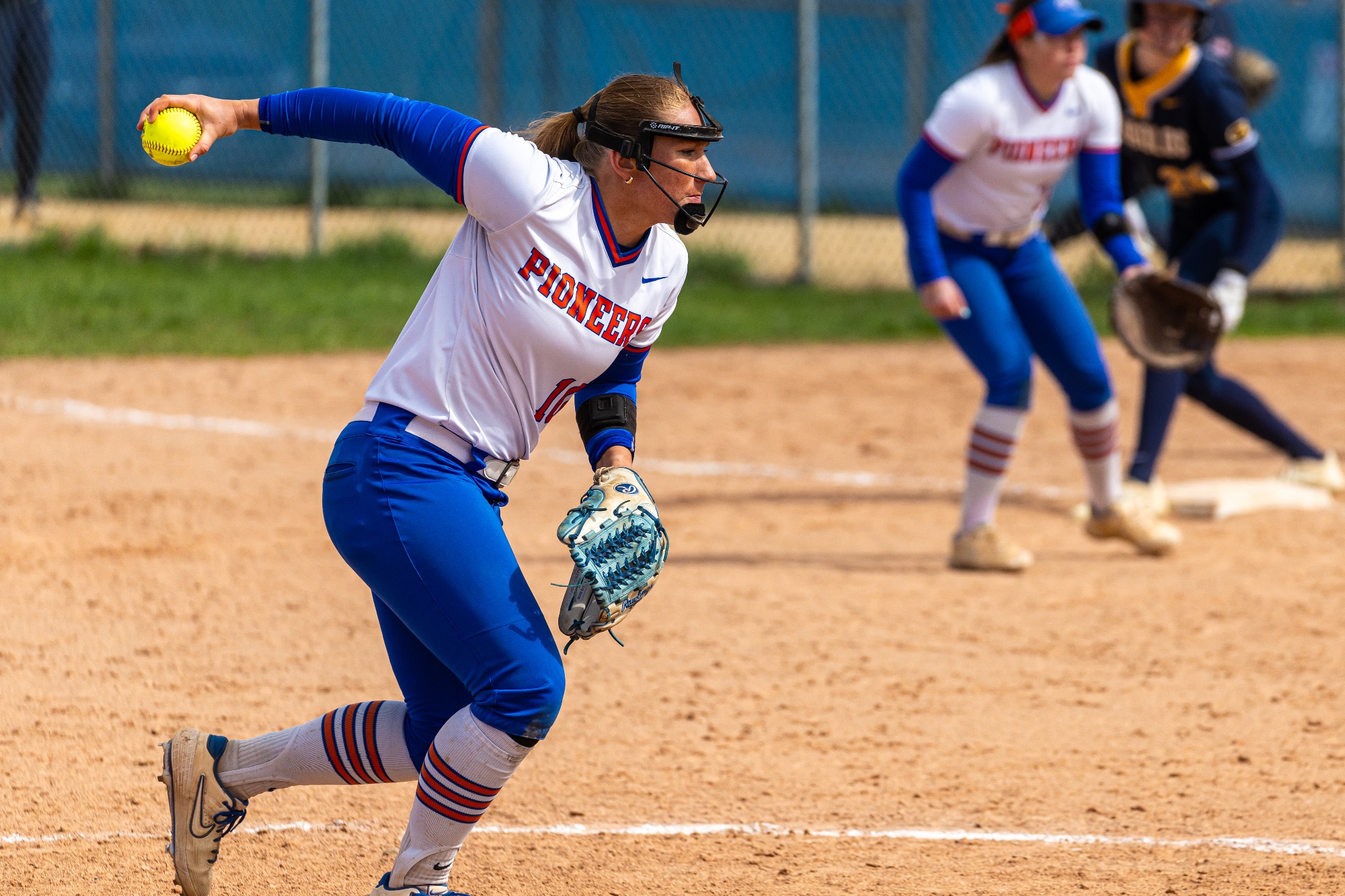 Softball vs Eau Claire
