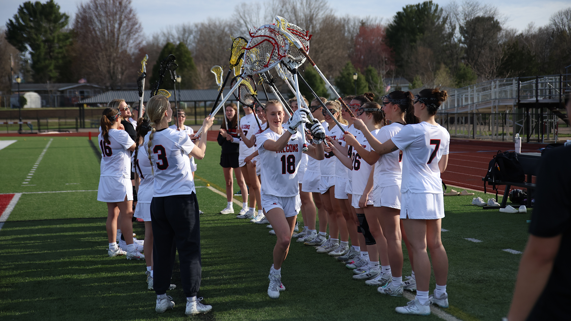 uwrfwlax03.25preview