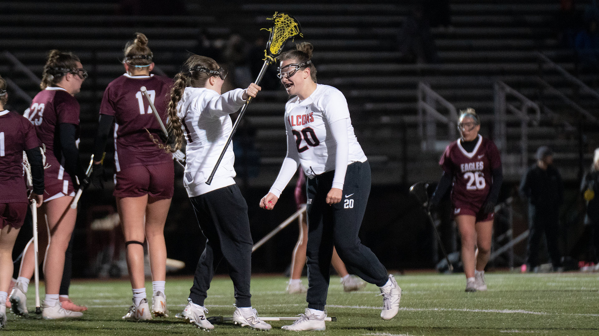 uwrfwlax04.08preview