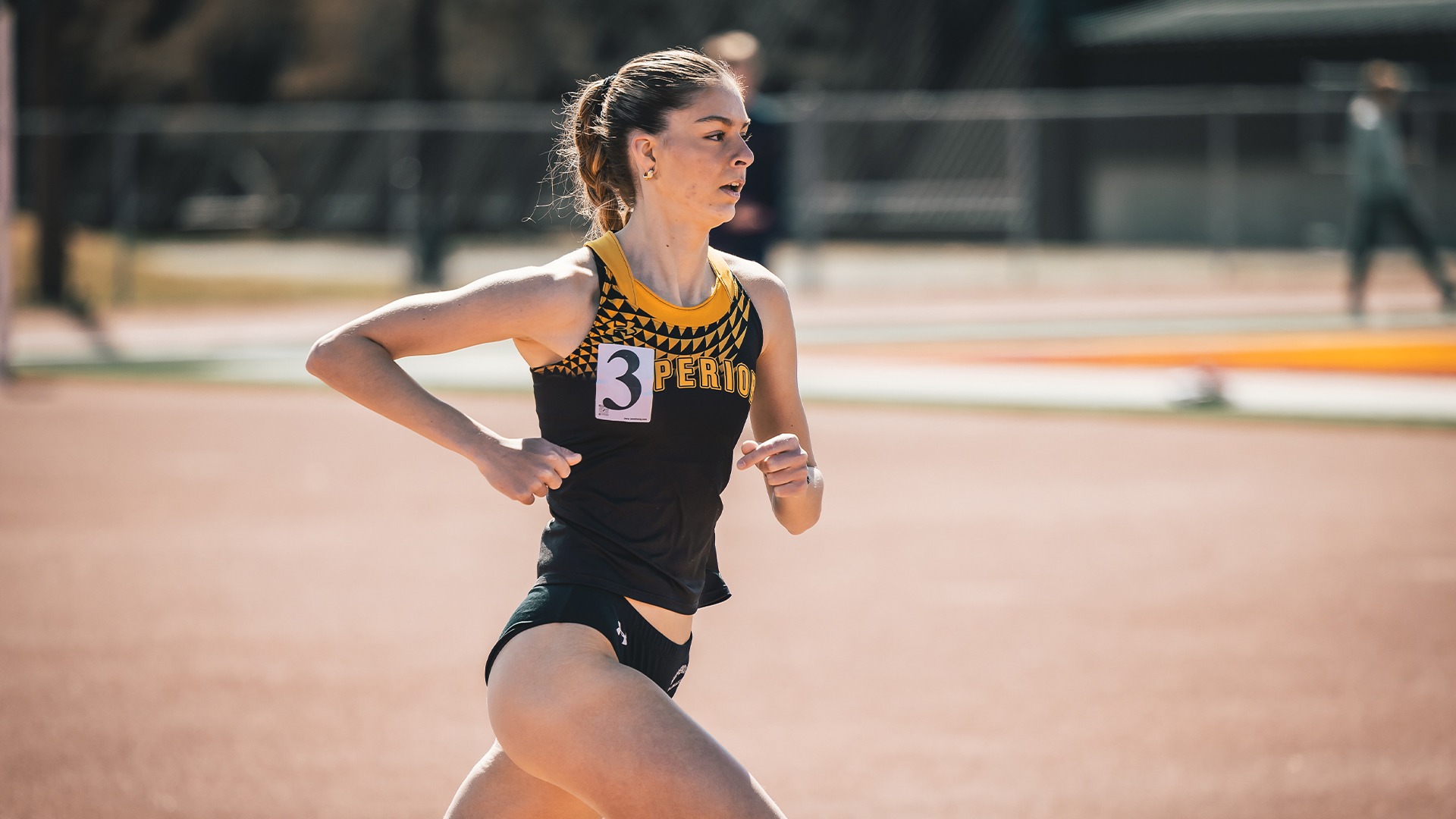 Simone Stephens mid-stride