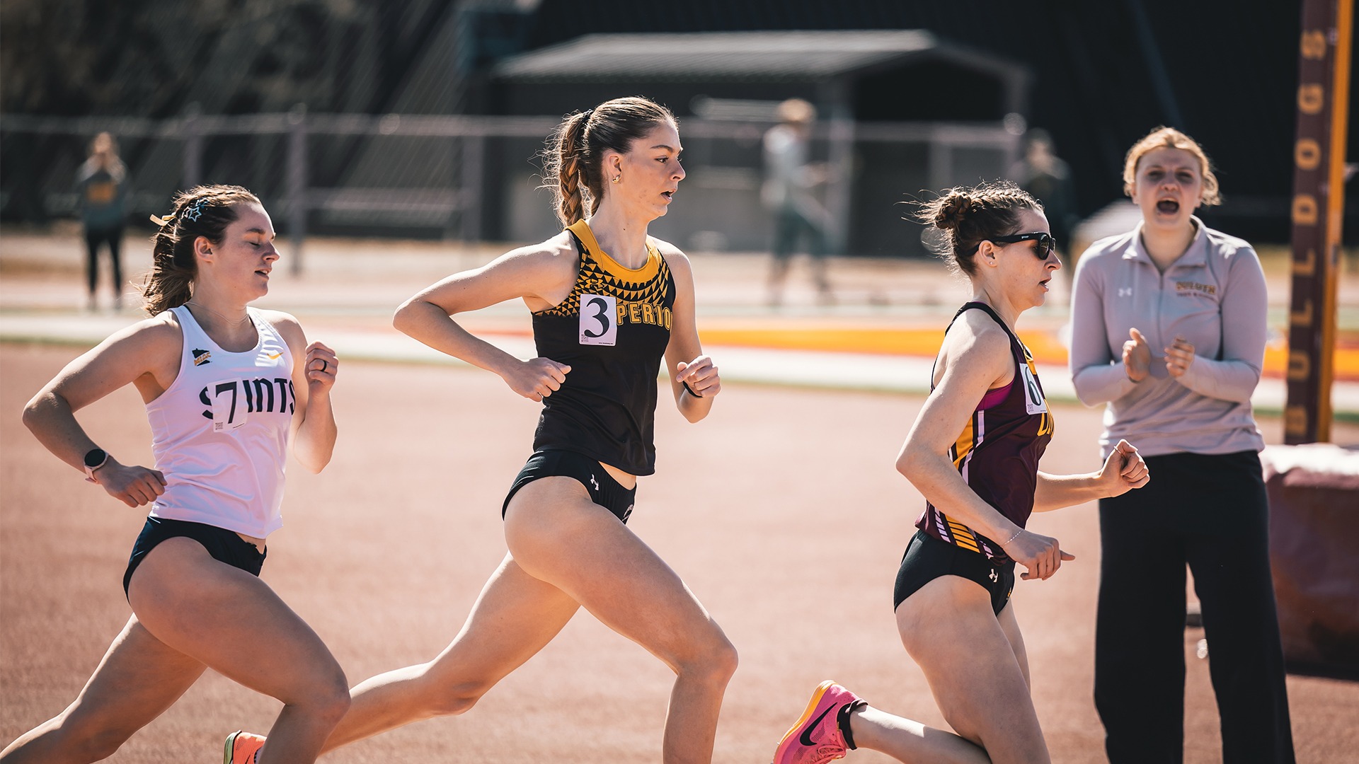 Simone Stephens getting ready to pass the leader.