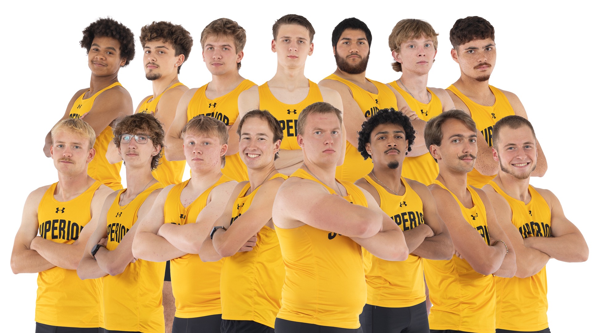 15 Yellowjackets posing.