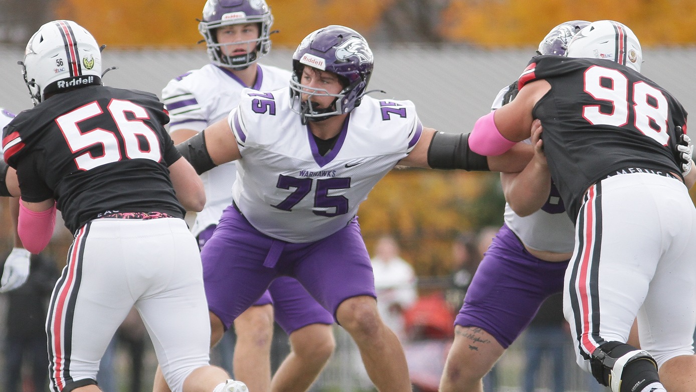 Alex Pethan blocking against UWRF