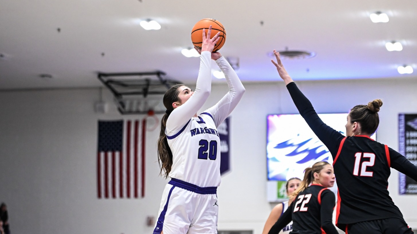 Mia Gillis hits a jumper