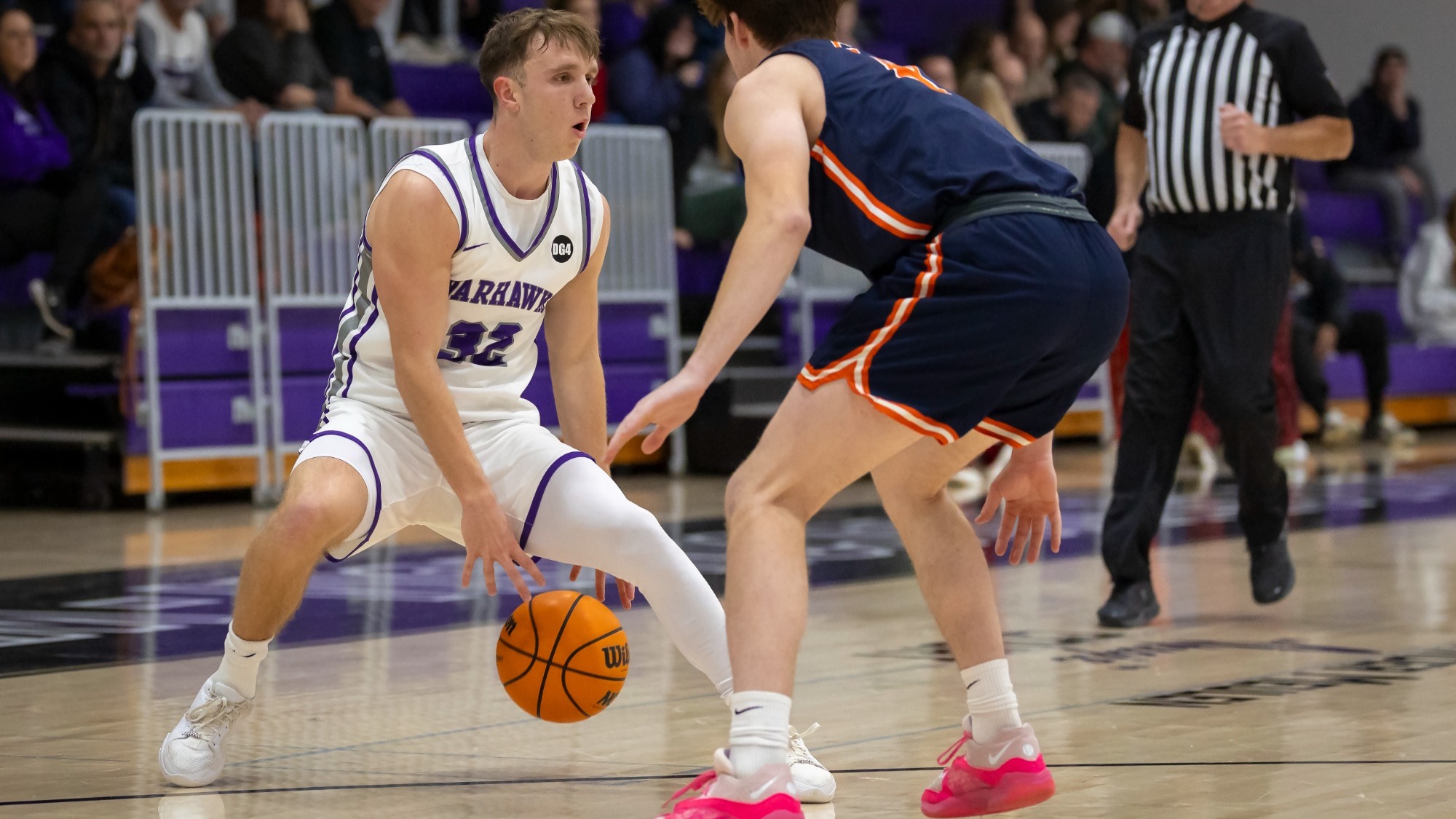 Bara Crosses over between legs