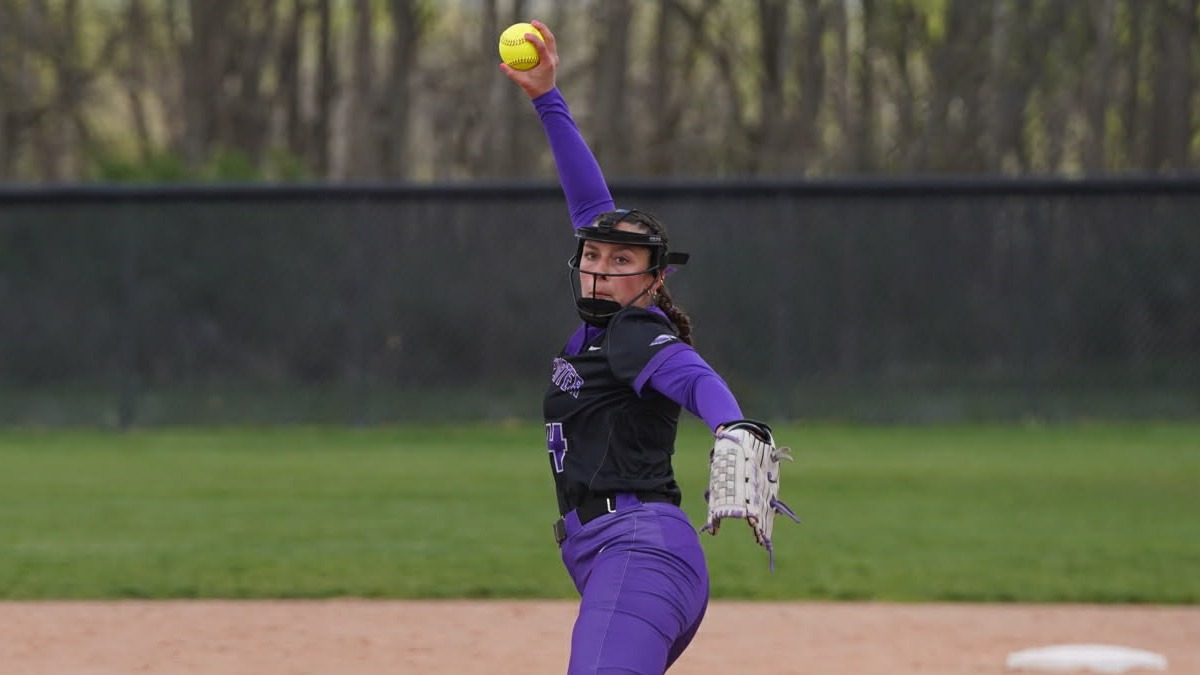 Josie Hammen pitching at Platteville