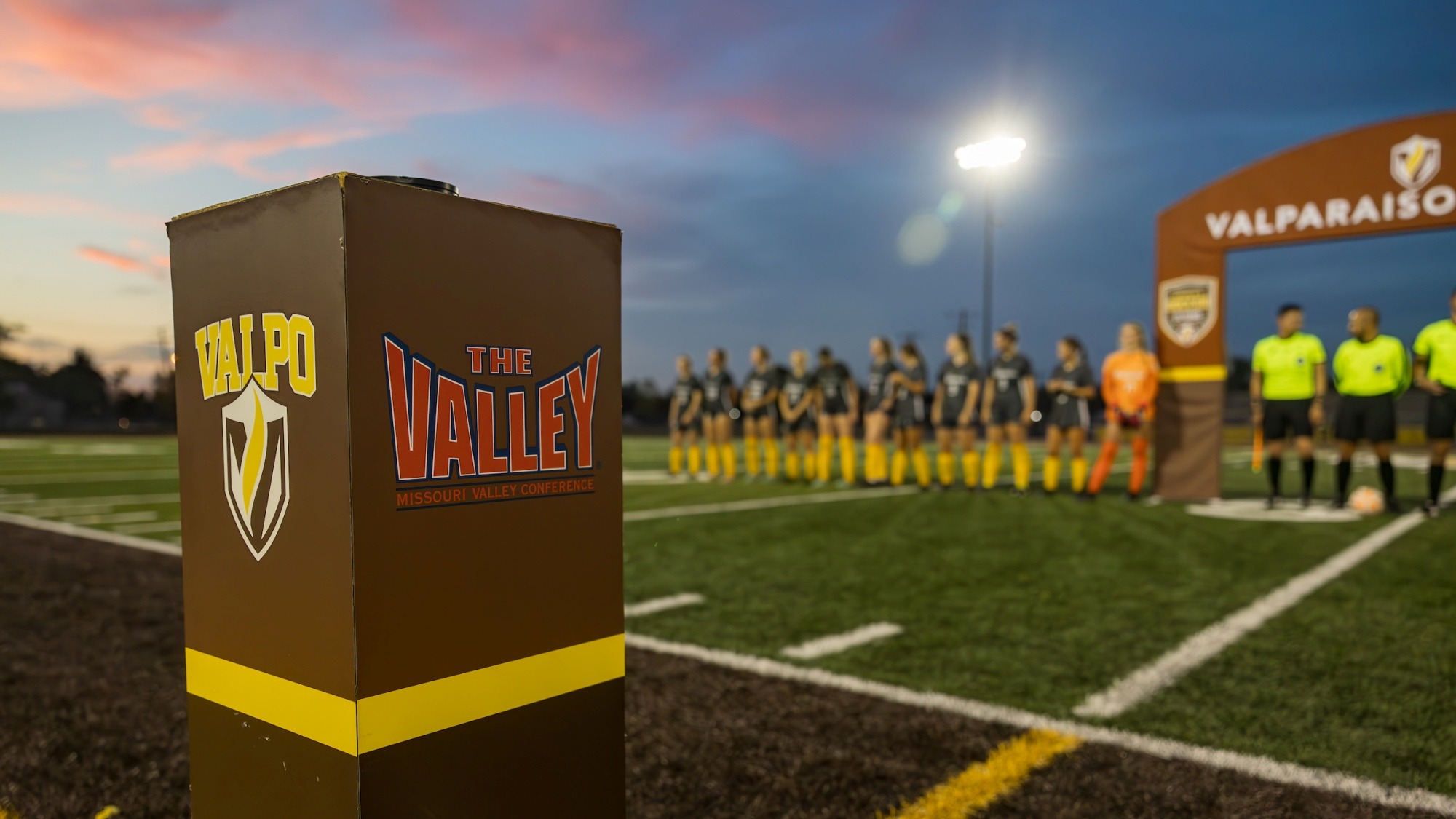 SOC ball stand lineup