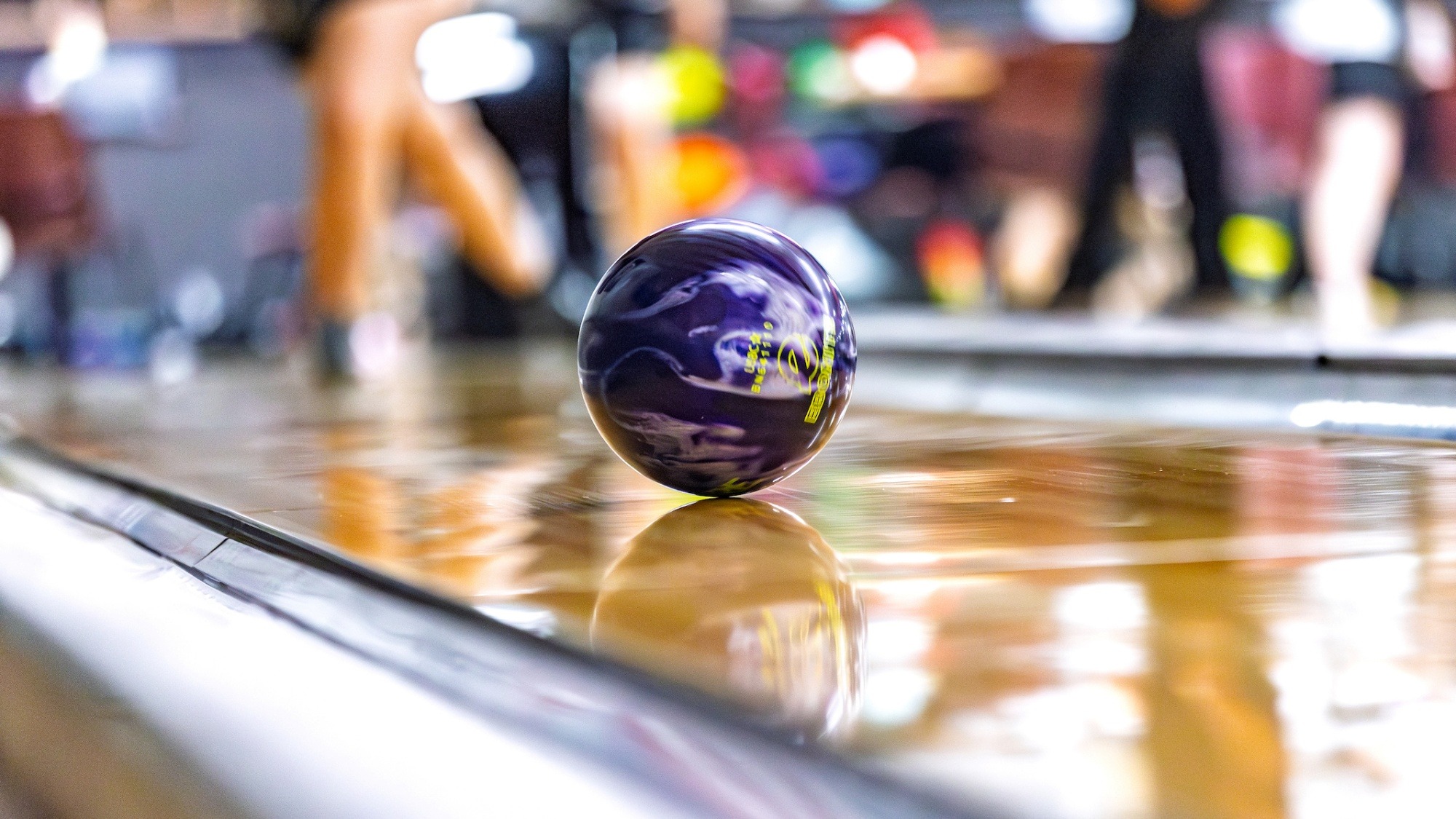 BWL generic ball on lane