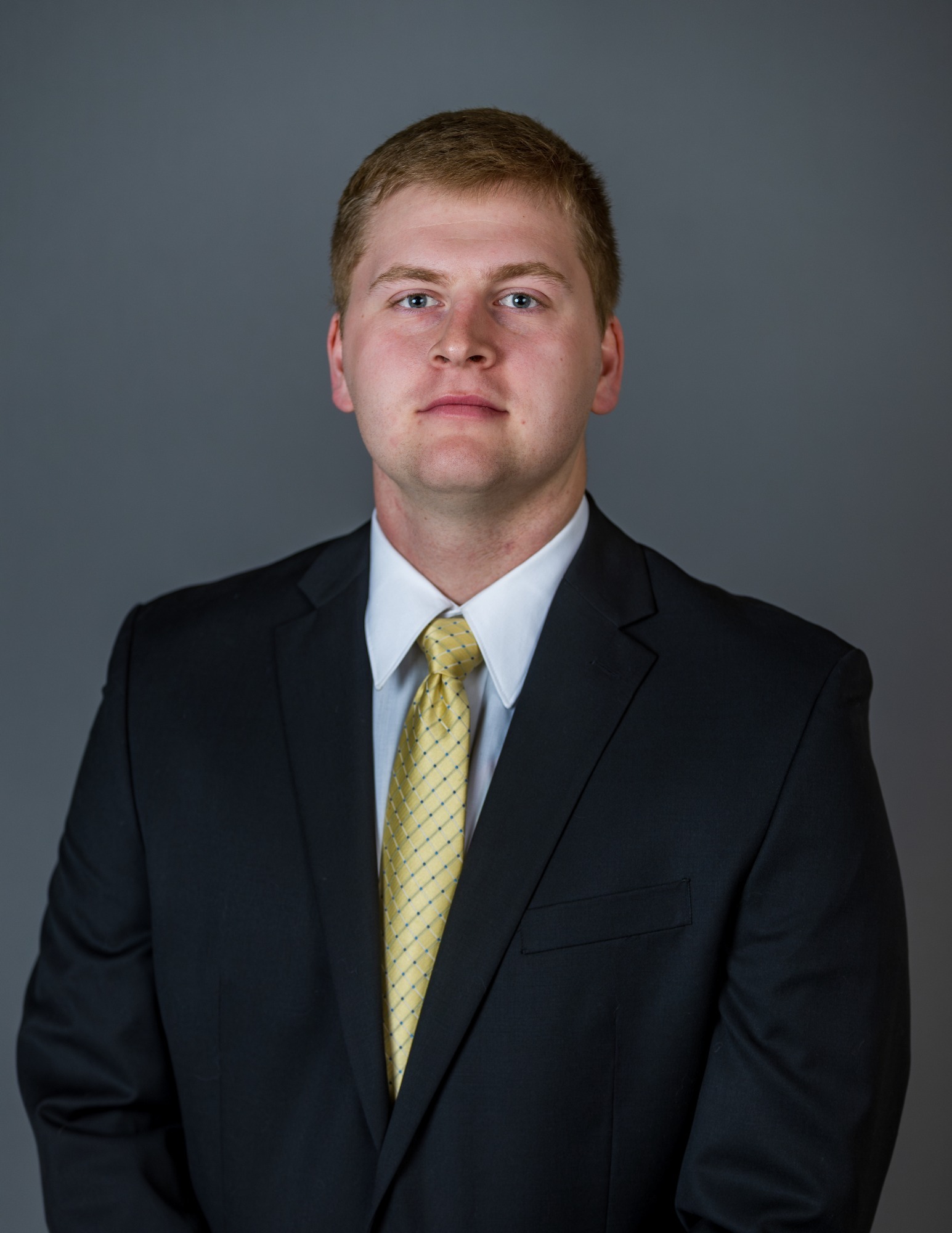 Connor Vierstra Valpo Football Coach Headhsot 