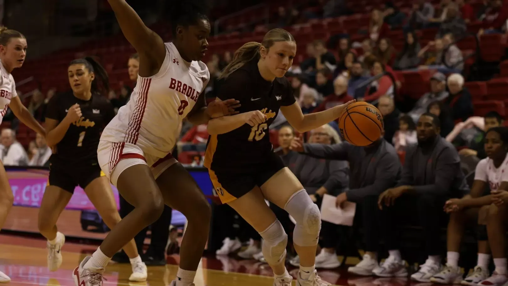 2025-26 WBB Autumn Dibb action shot