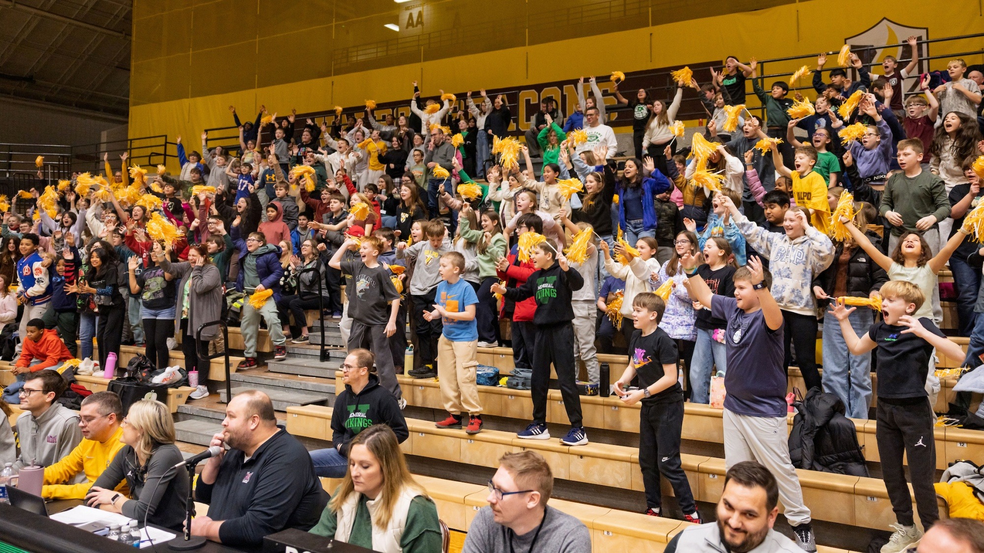 2025-26 WBB Kids Day game crowd shot