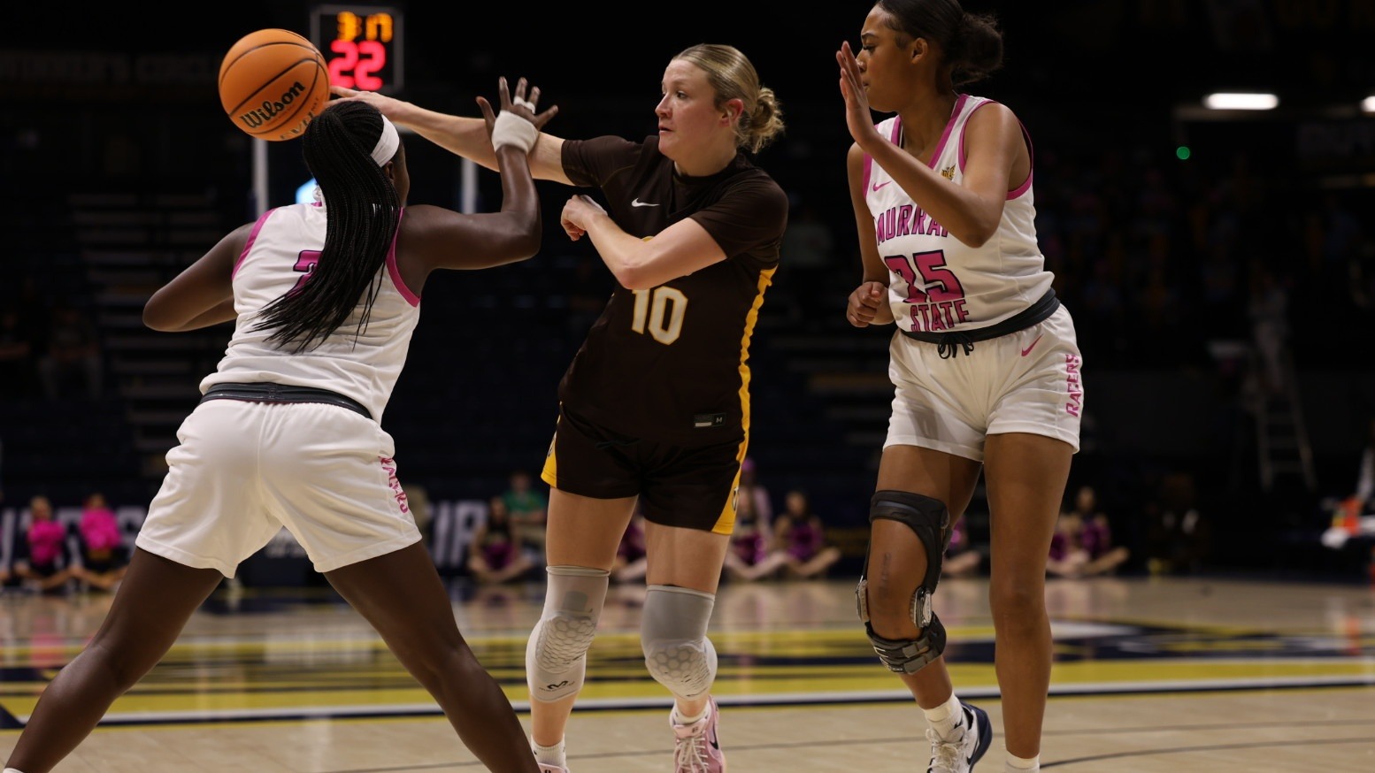 2025-26 WBB Autumn Dibb action shot