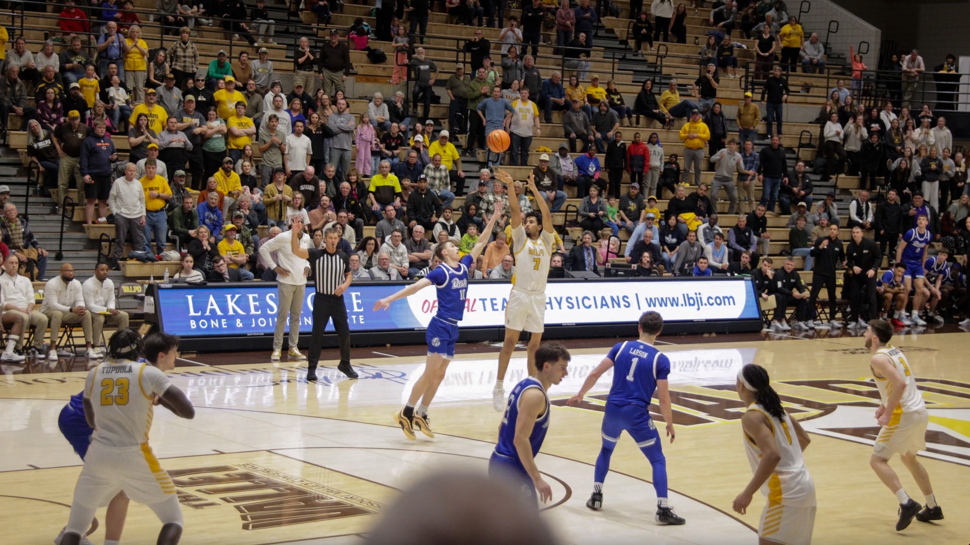 Pettigrew Winning Shot Drake