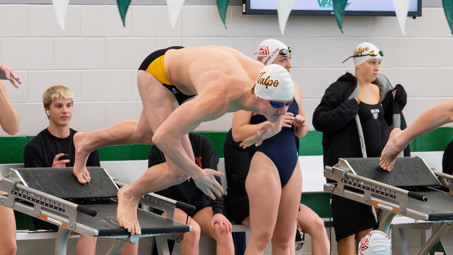 2025-26 MSWM Evan Curran action shot