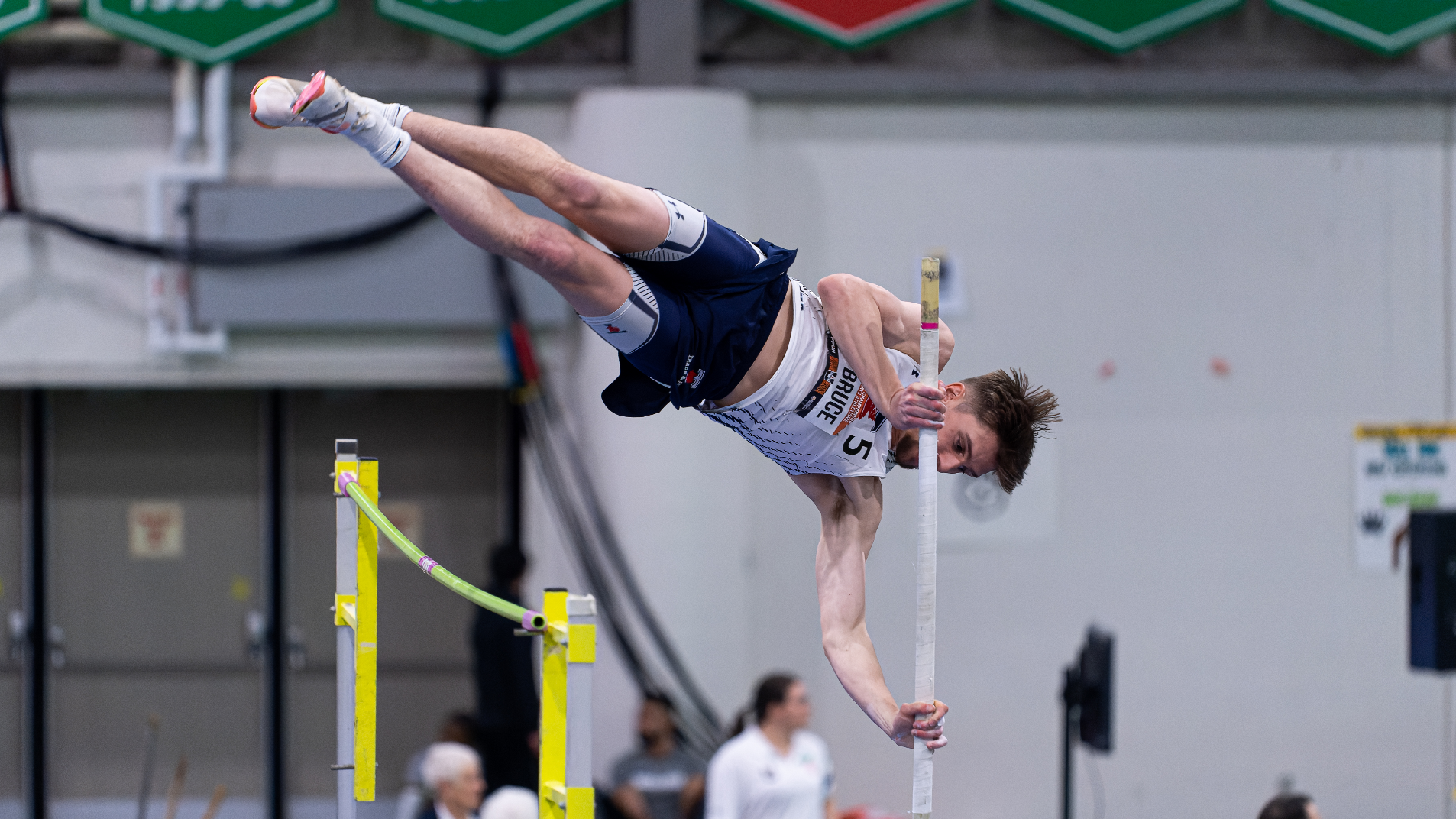 Cam Bruce pole vaults in the heptathlon at the 2023 U SPORTS Championships