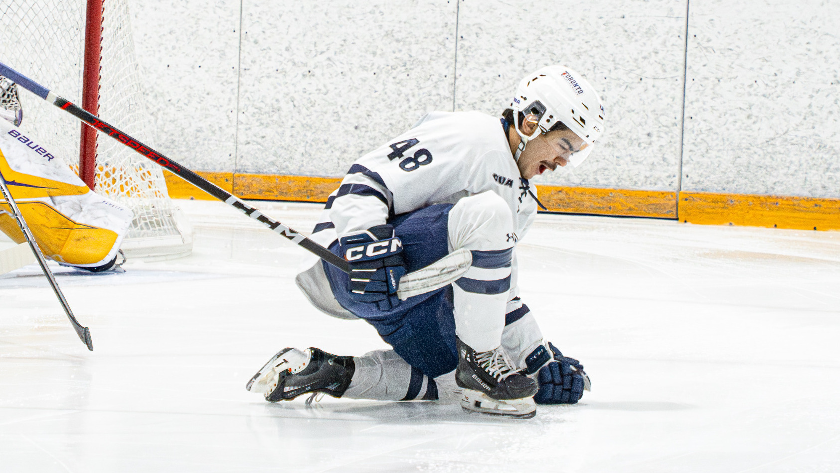 MHKY/Brandon Santua Juana (Marina Particelli)